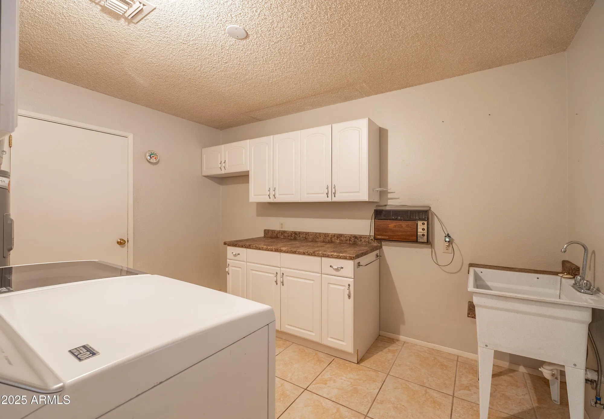 Property Slideshow image 15 of 30 | 10134 w desert rock dr, Sun City, AZ, 85351