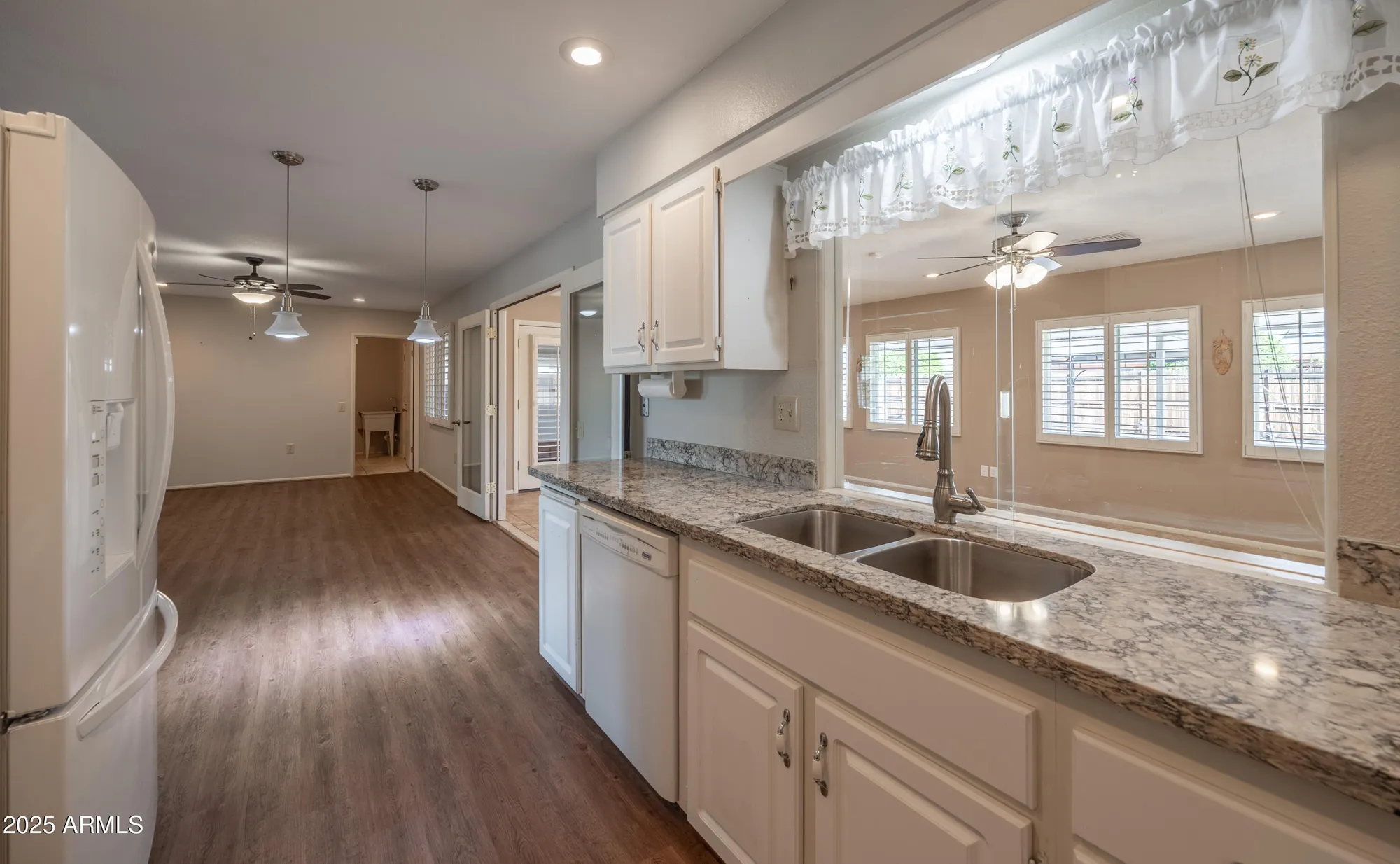 Property Slideshow image 5 of 30 | 10134 w desert rock dr, Sun City, AZ, 85351