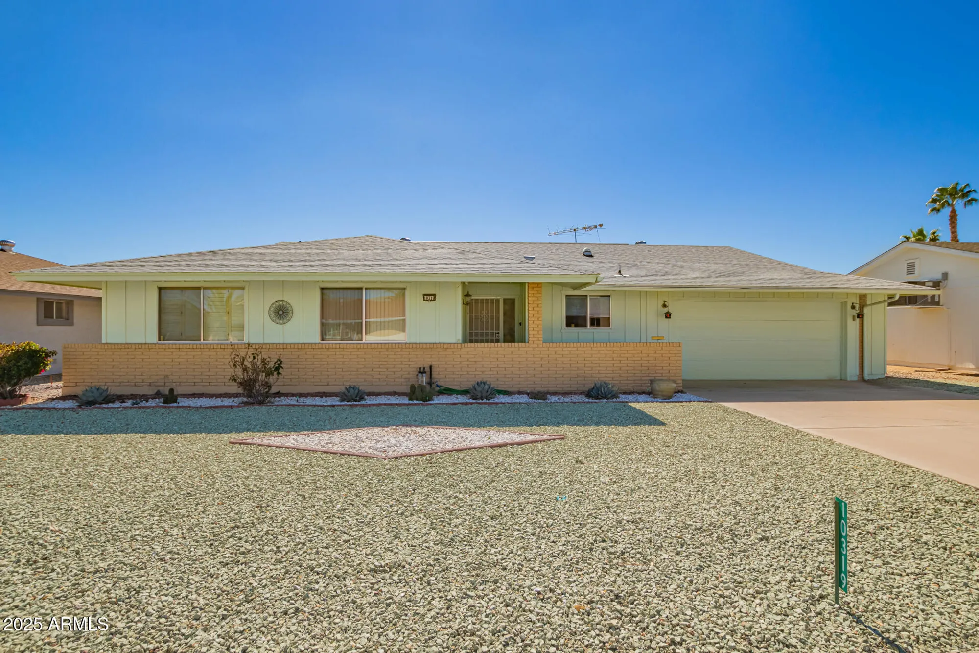 Property Slideshow image 1 of 37 | 10319 w twin oaks dr, Sun City, AZ, 85351