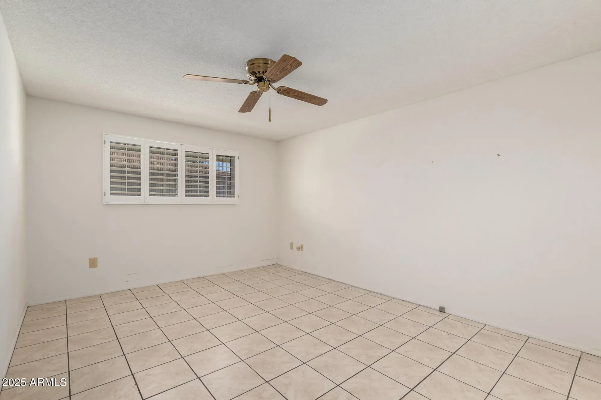 Property Slideshow image 16 of 37 | 10319 w twin oaks dr, Sun City, AZ, 85351