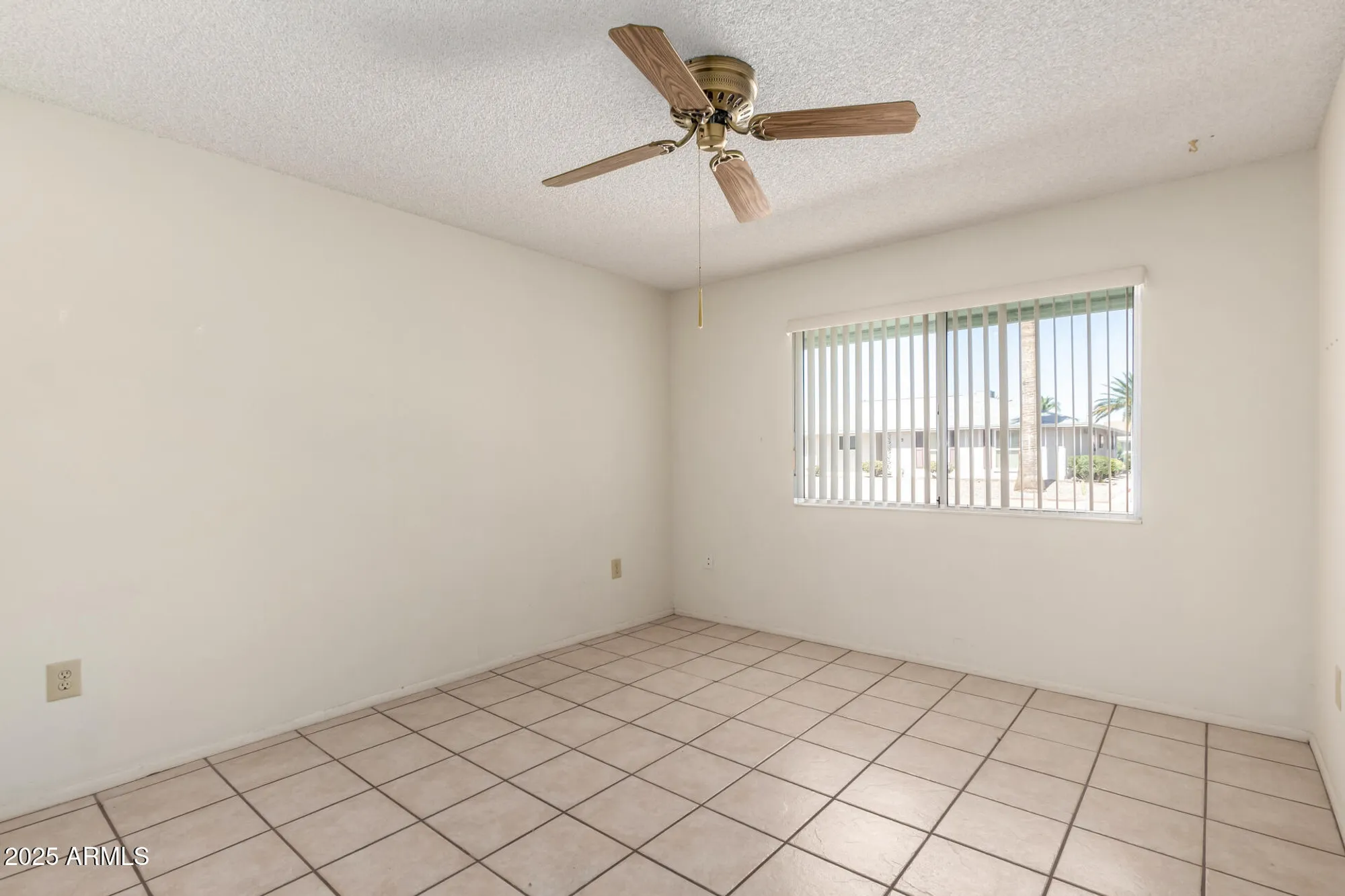 Property Slideshow image 23 of 37 | 10319 w twin oaks dr, Sun City, AZ, 85351