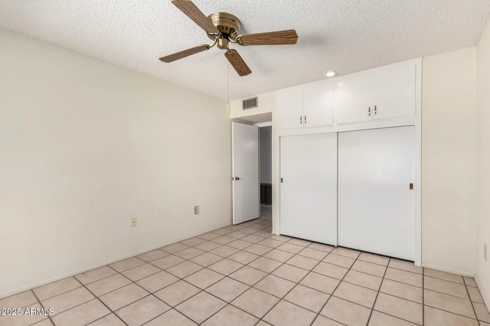 Property Slideshow image 24 of 37 | 10319 w twin oaks dr, Sun City, AZ, 85351