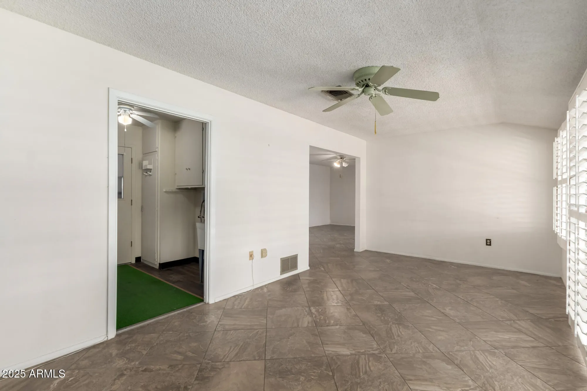 Property Slideshow image 30 of 37 | 10319 w twin oaks dr, Sun City, AZ, 85351