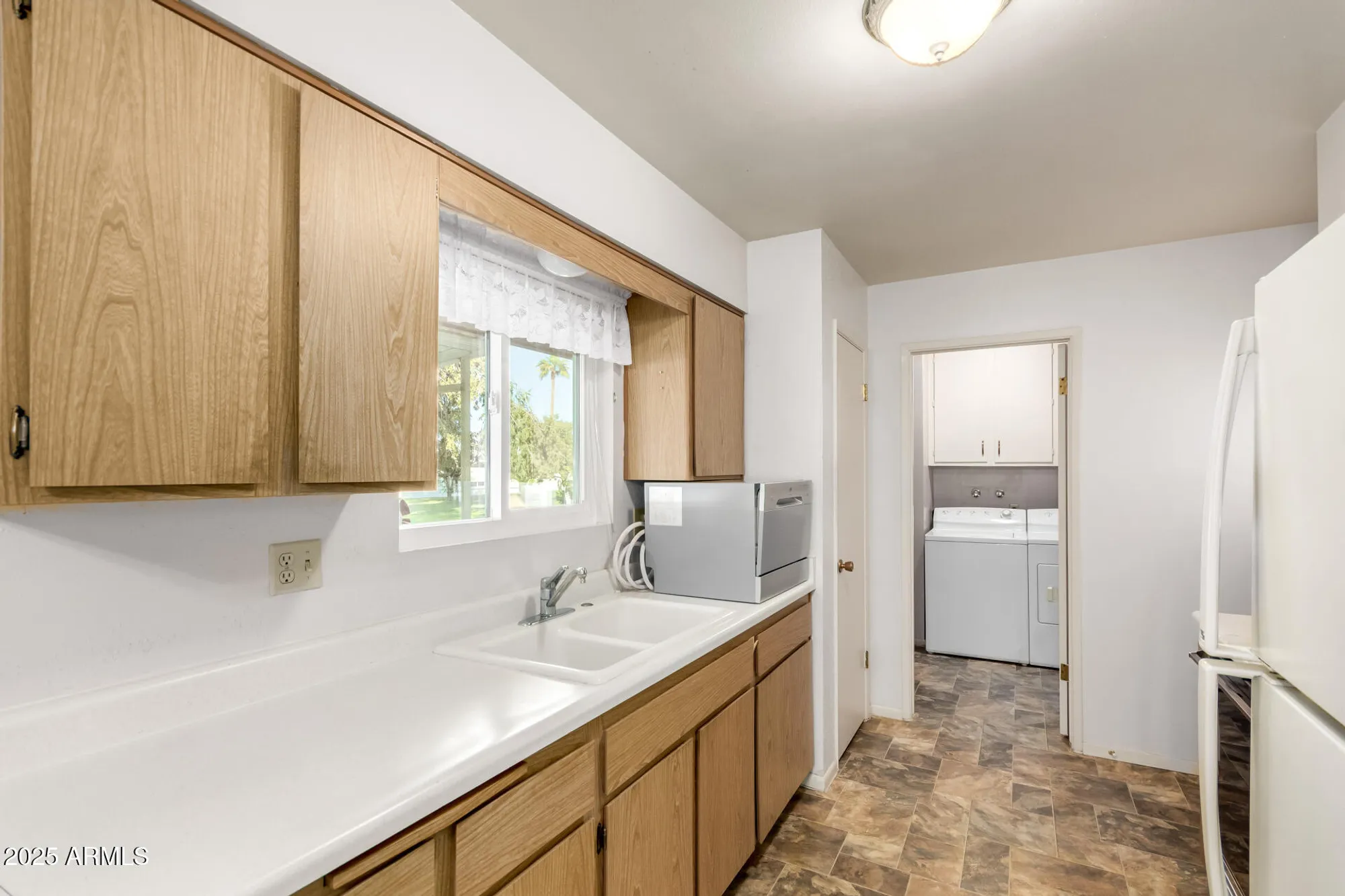 Property Slideshow image 9 of 28 | 10754 w cinnebar ave, Sun City, AZ, 85351