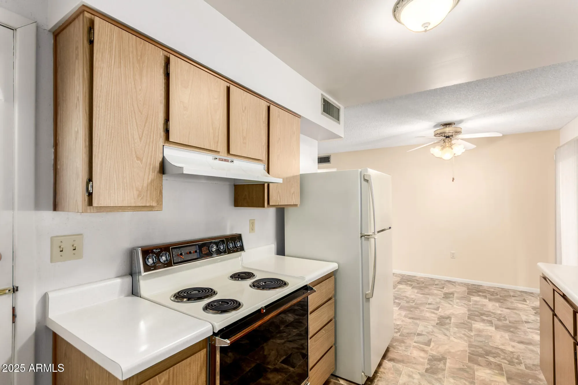 Property Slideshow image 12 of 28 | 10754 w cinnebar ave, Sun City, AZ, 85351