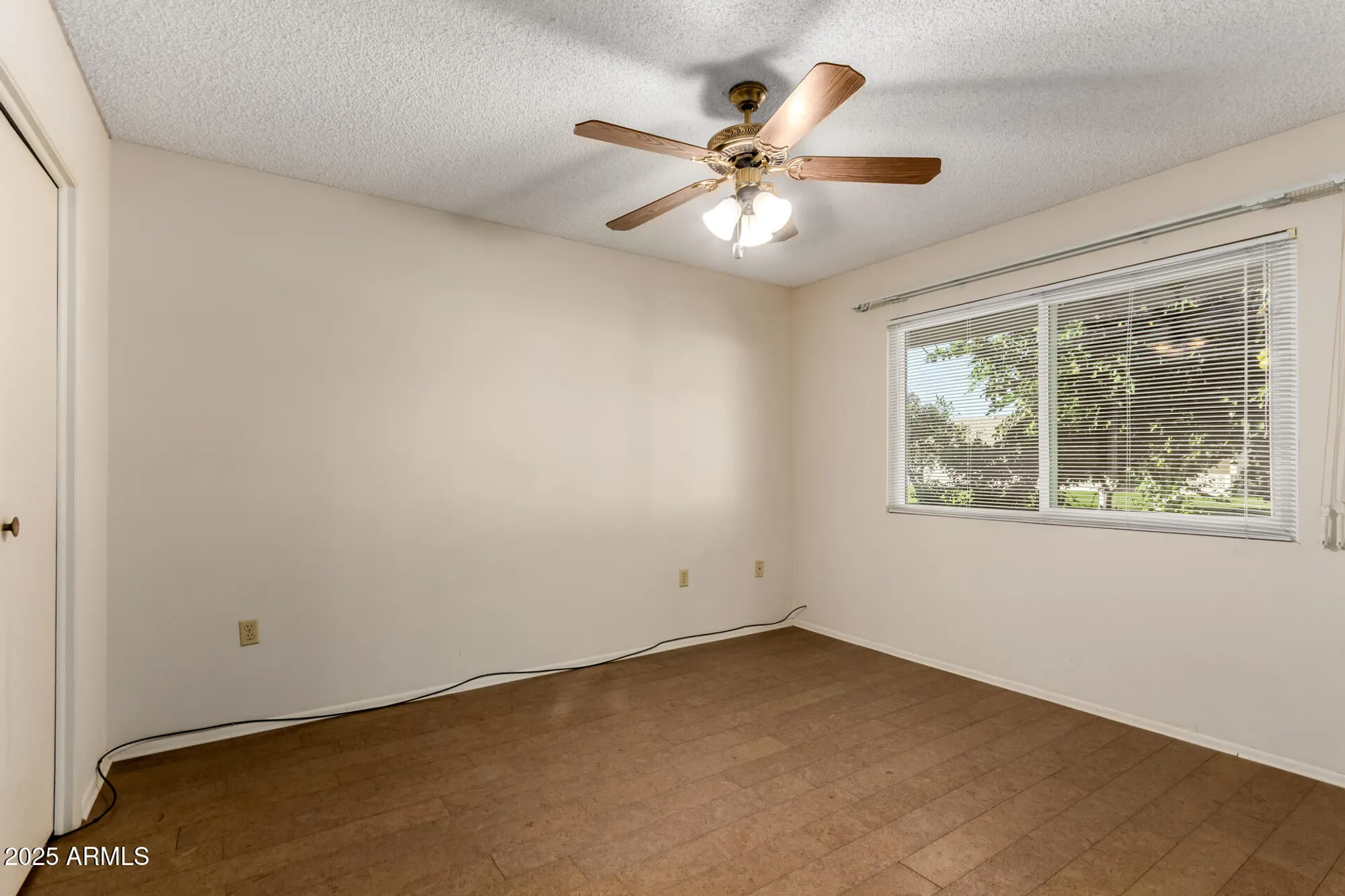 Property Slideshow image 15 of 28 | 10754 w cinnebar ave, Sun City, AZ, 85351