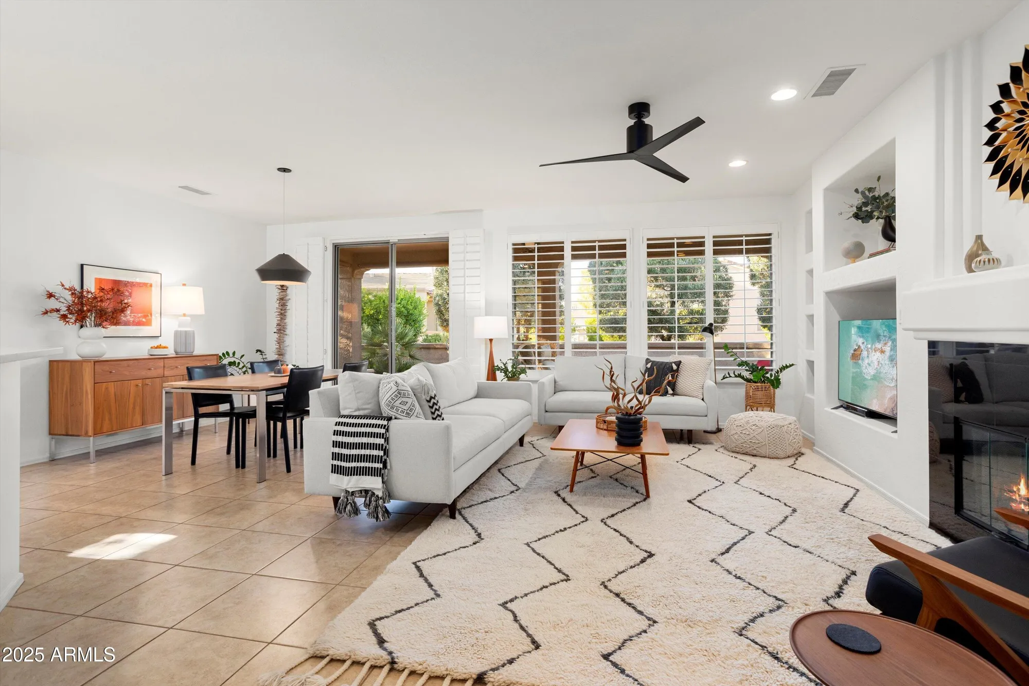 Property Slideshow image 8 of 36 | 20656 n canyon whisper dr, Surprise, AZ, 85387