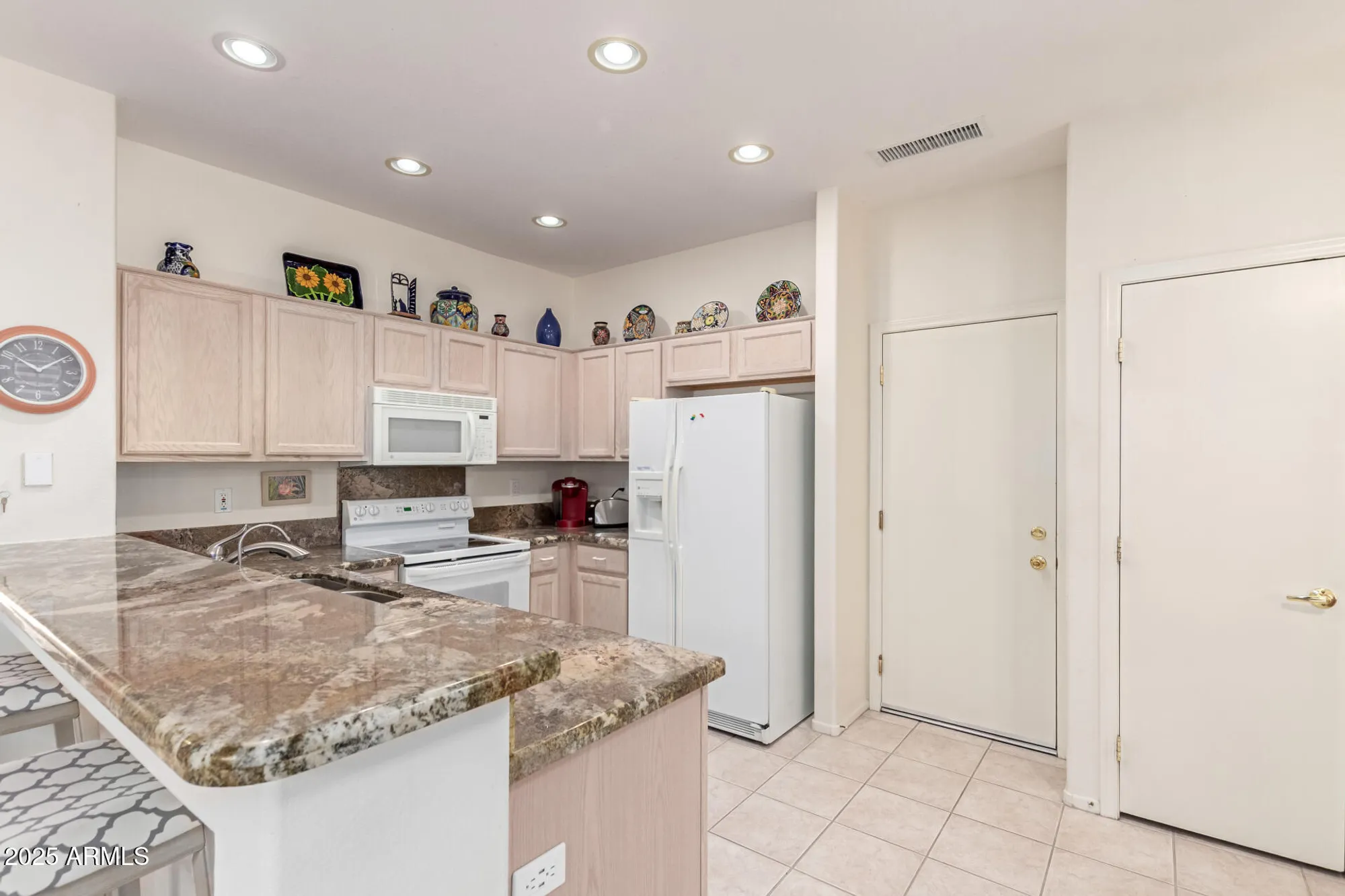 Property Slideshow image 10 of 27 | 20230 n sundance way, Surprise, AZ, 85374