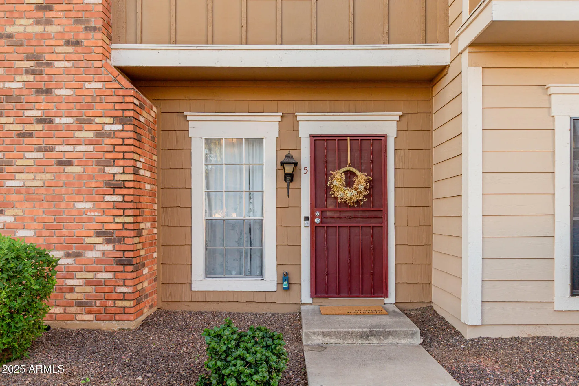 Property Slideshow image 3 of 27 | 3401 w morrow dr unit 5, Phoenix, AZ, 85027