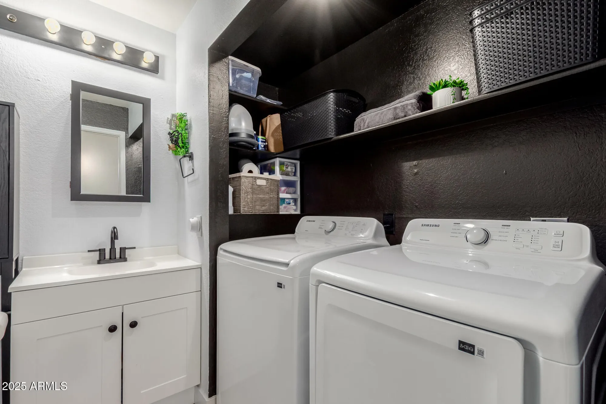 Property Slideshow image 20 of 27 | 3401 w morrow dr unit 5, Phoenix, AZ, 85027