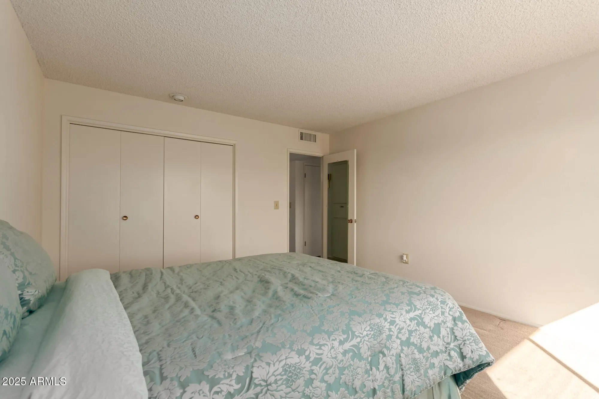 Property Slideshow image 21 of 26 | 13642 n silverbell dr, Sun City, AZ, 85351