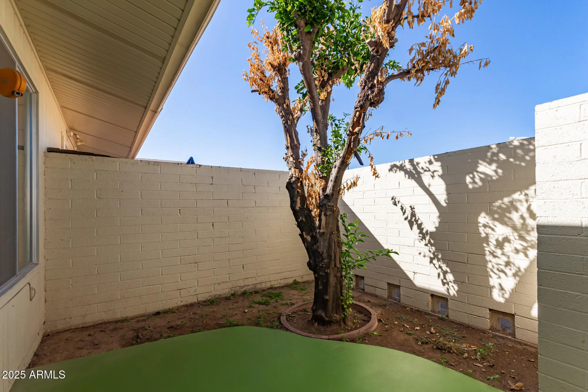 Property Slideshow image 16 of 26 | 13642 n silverbell dr, Sun City, AZ, 85351