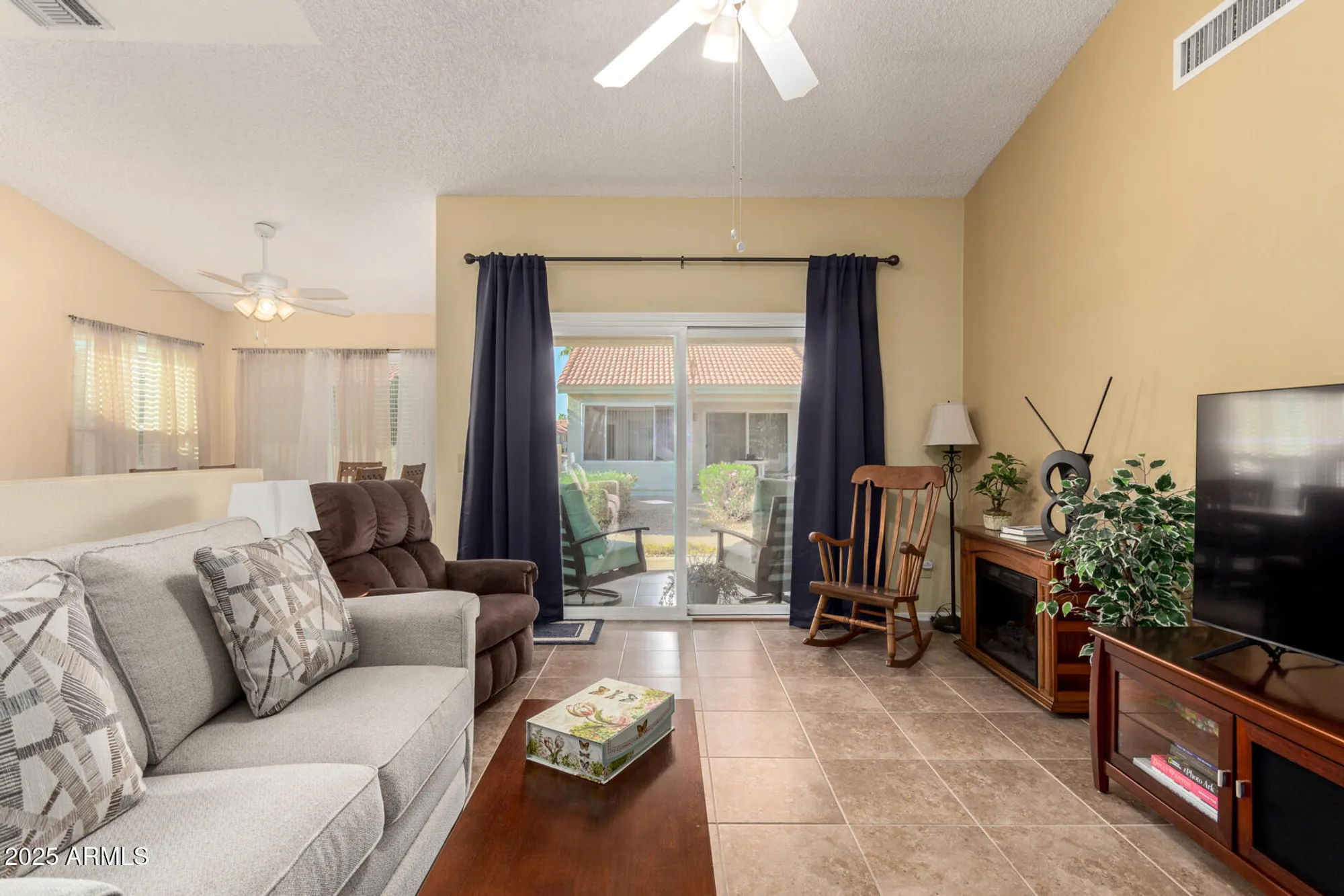 Property Slideshow image 6 of 17 | 1792 e palm beach dr, Chandler, AZ, 85249