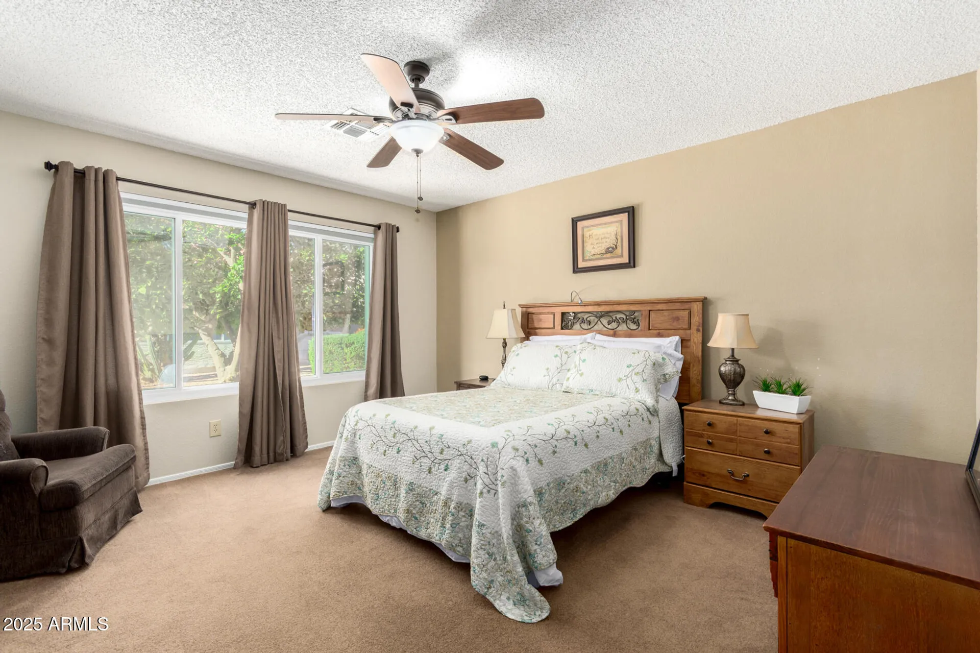 Property Slideshow image 11 of 17 | 1792 e palm beach dr, Chandler, AZ, 85249