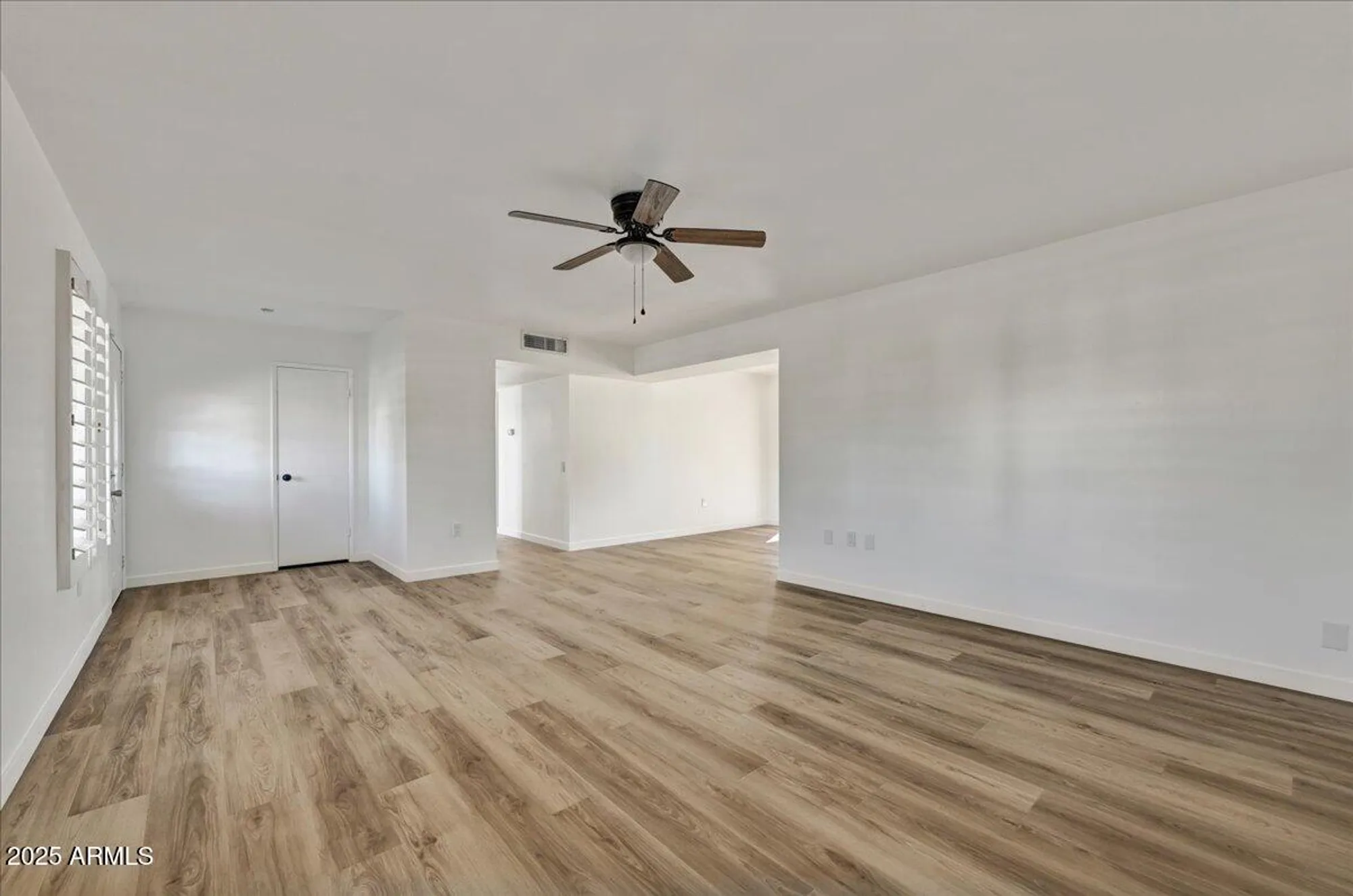 Property Slideshow image 10 of 35 | 9711 w indian hills dr, Sun City, AZ, 85351