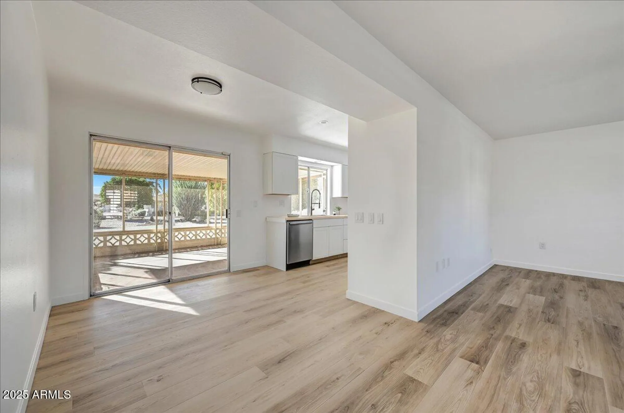 Property Slideshow image 12 of 35 | 9711 w indian hills dr, Sun City, AZ, 85351