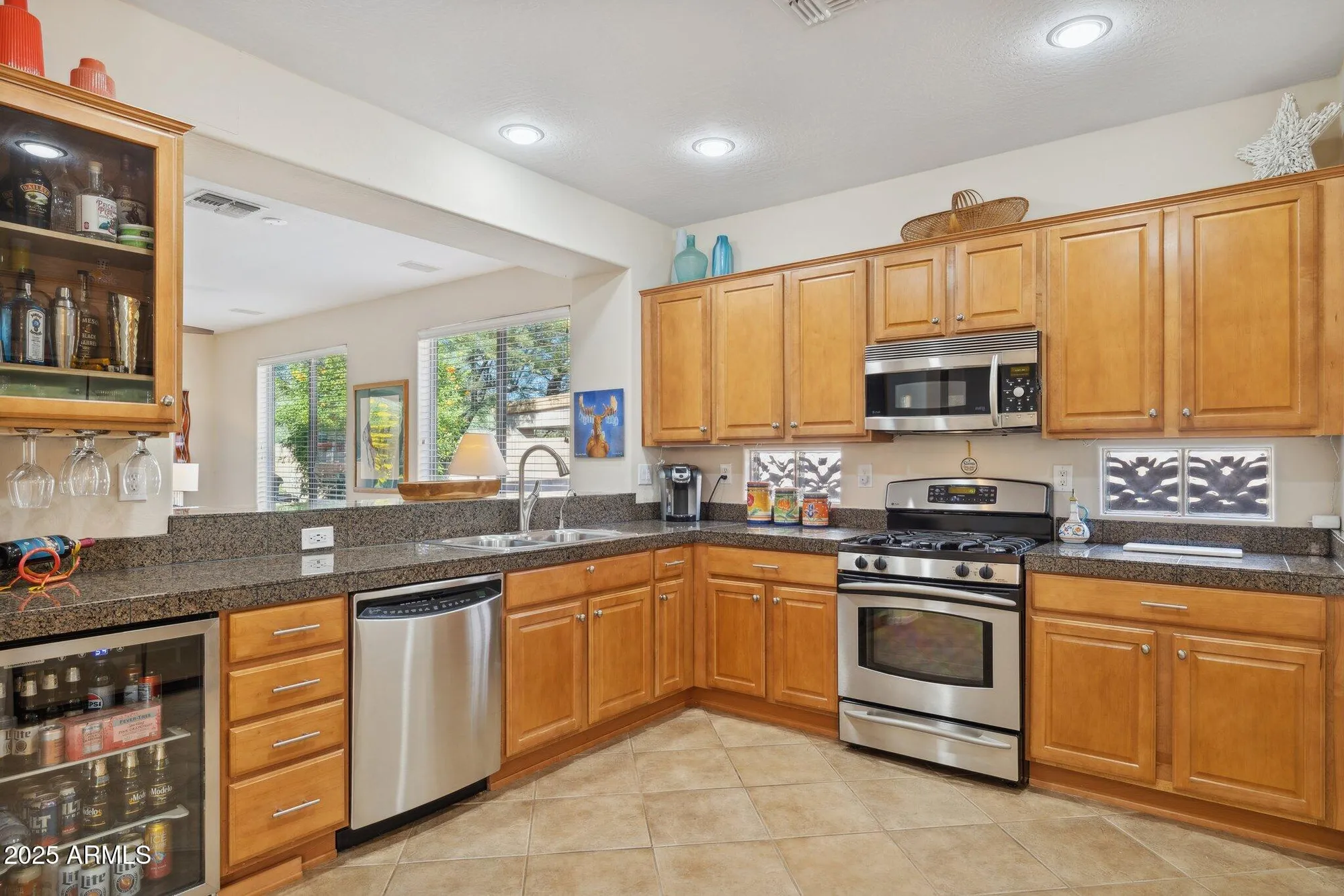 Property Slideshow image 7 of 42 | 41306 n prestancia dr, Phoenix, AZ, 85086