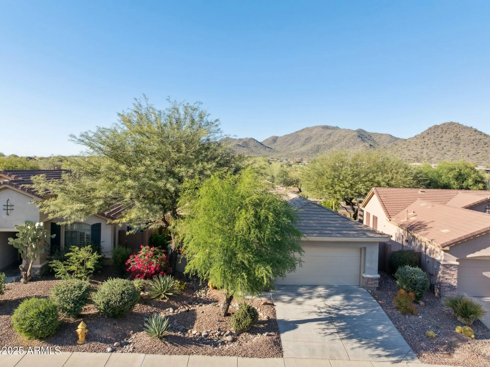 Property Slideshow image 2 of 42 | 41306 n prestancia dr, Phoenix, AZ, 85086
