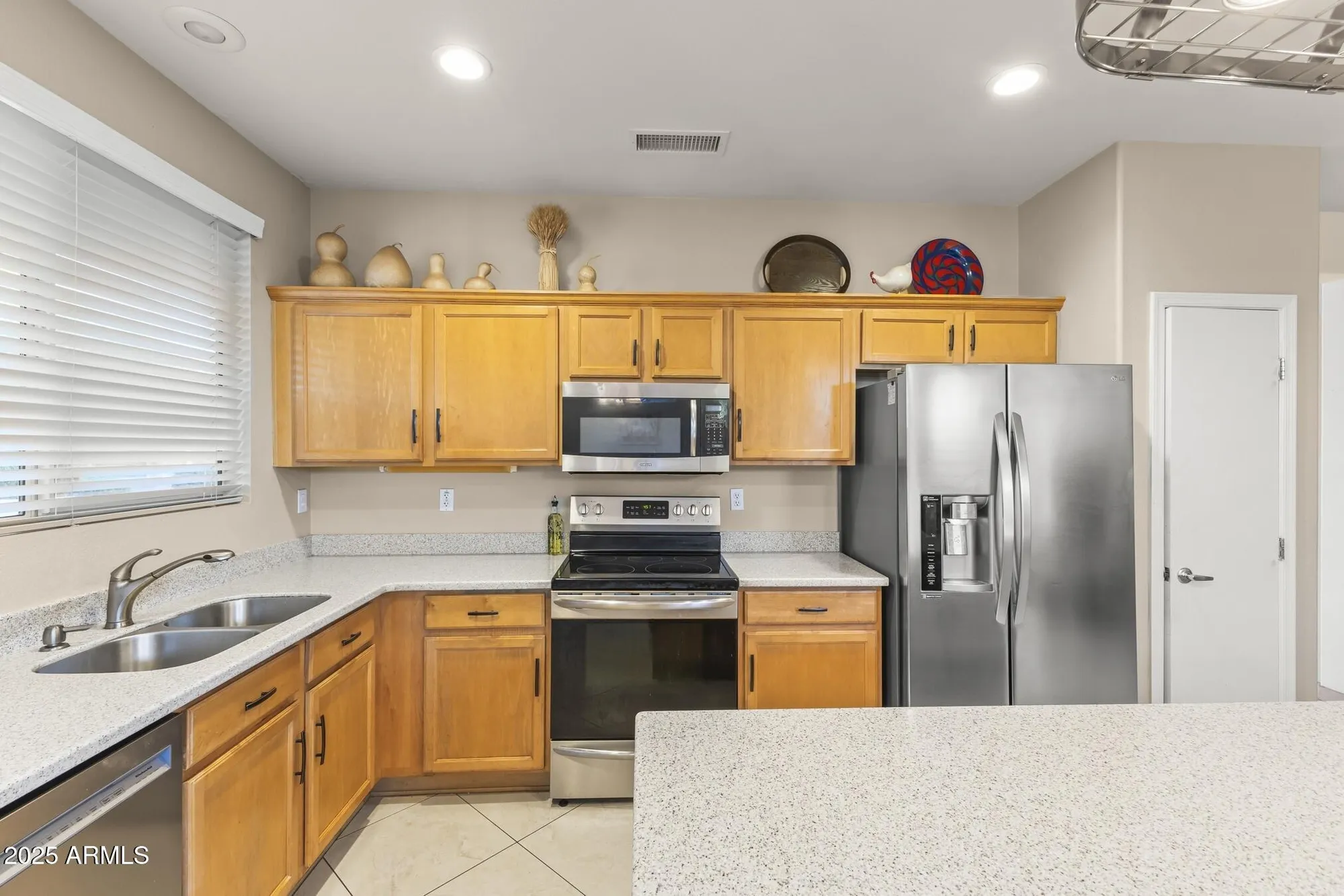 Property Slideshow image 39 of 69 | 15808 w clear canyon dr, Surprise, AZ, 85374