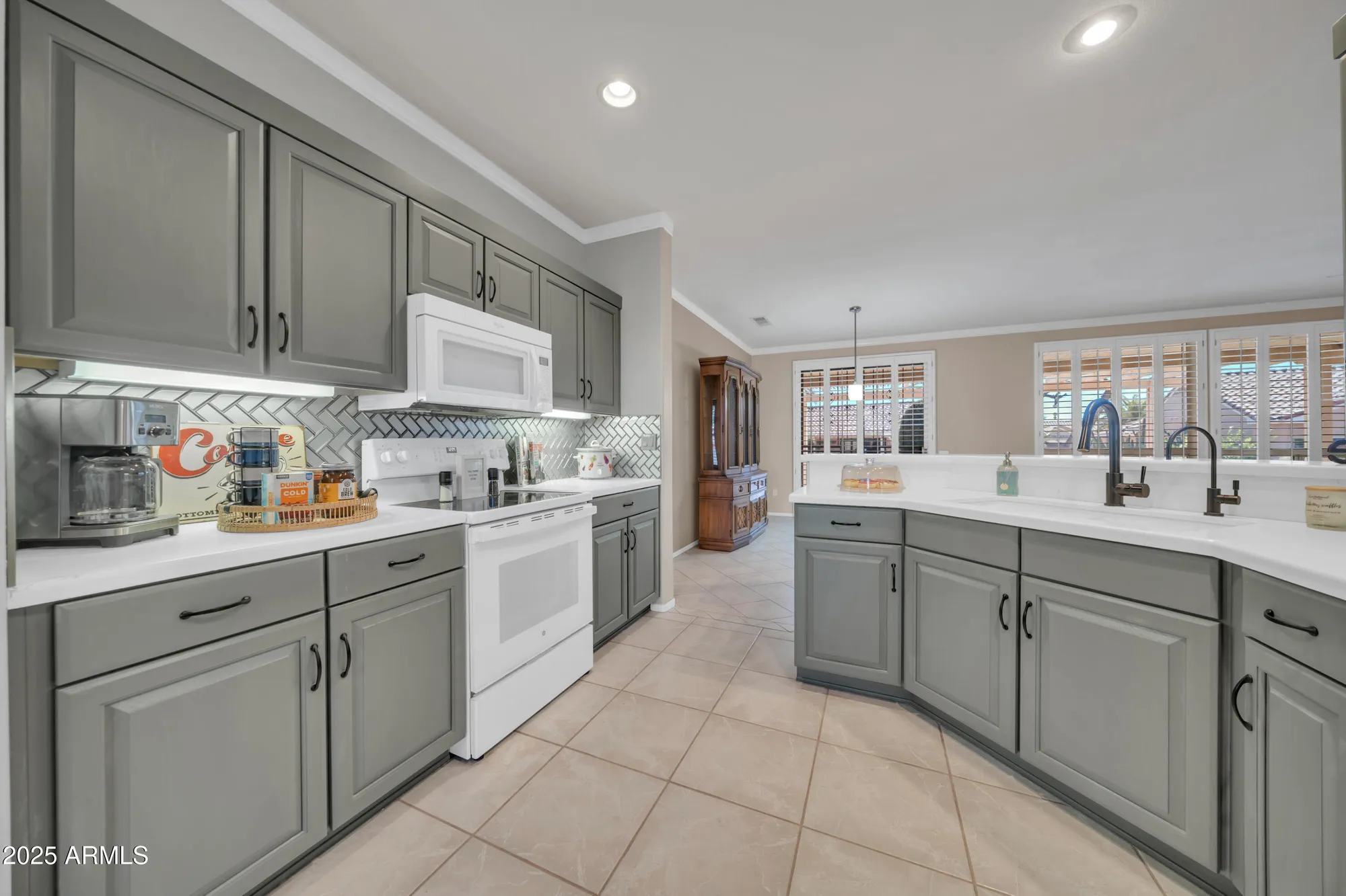 Property Slideshow image 19 of 53 | 15119 w las brizas ln, Sun City West, AZ, 85375