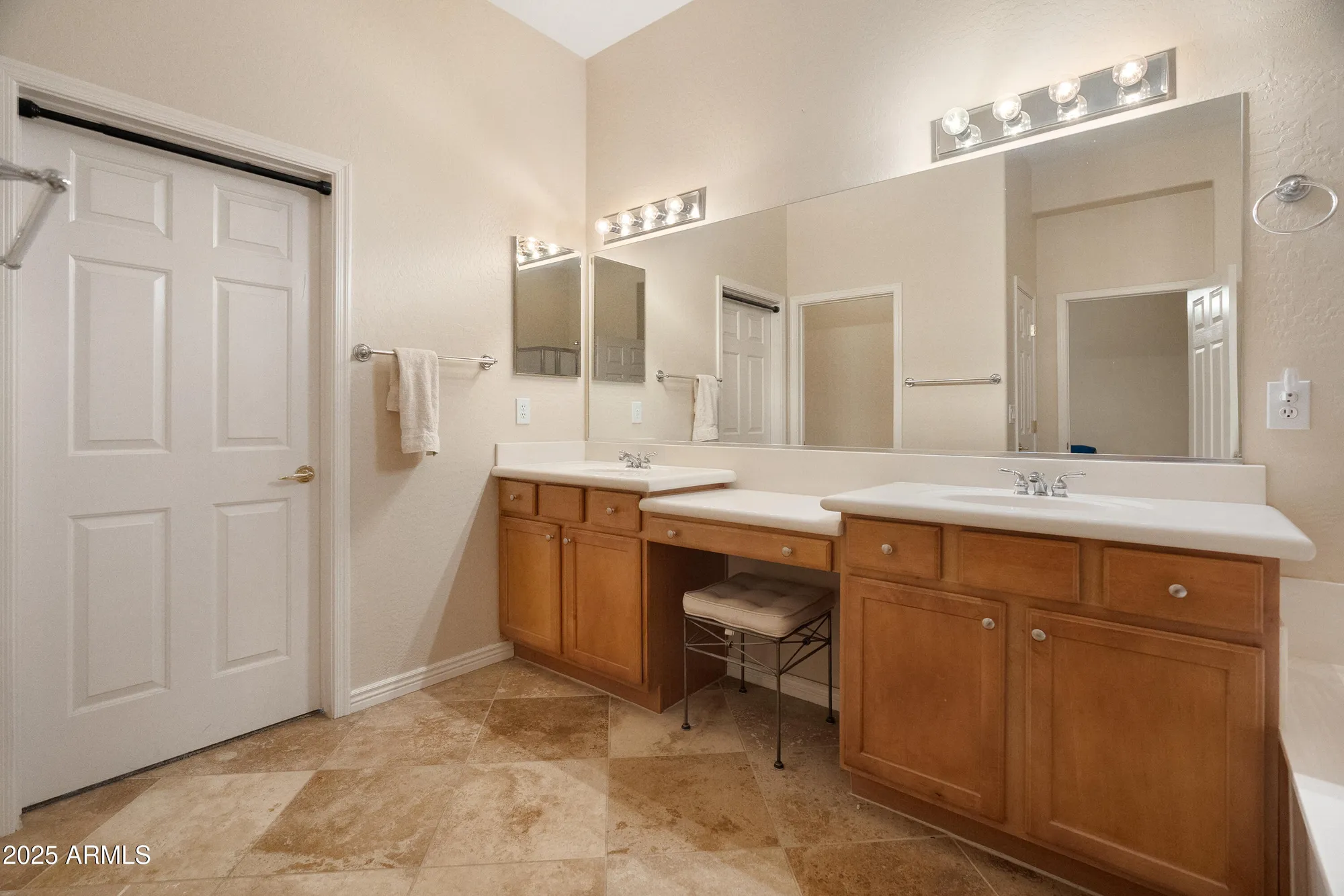 Property Slideshow image 18 of 29 | 1610 w ainsworth dr, Anthem, AZ, 85086