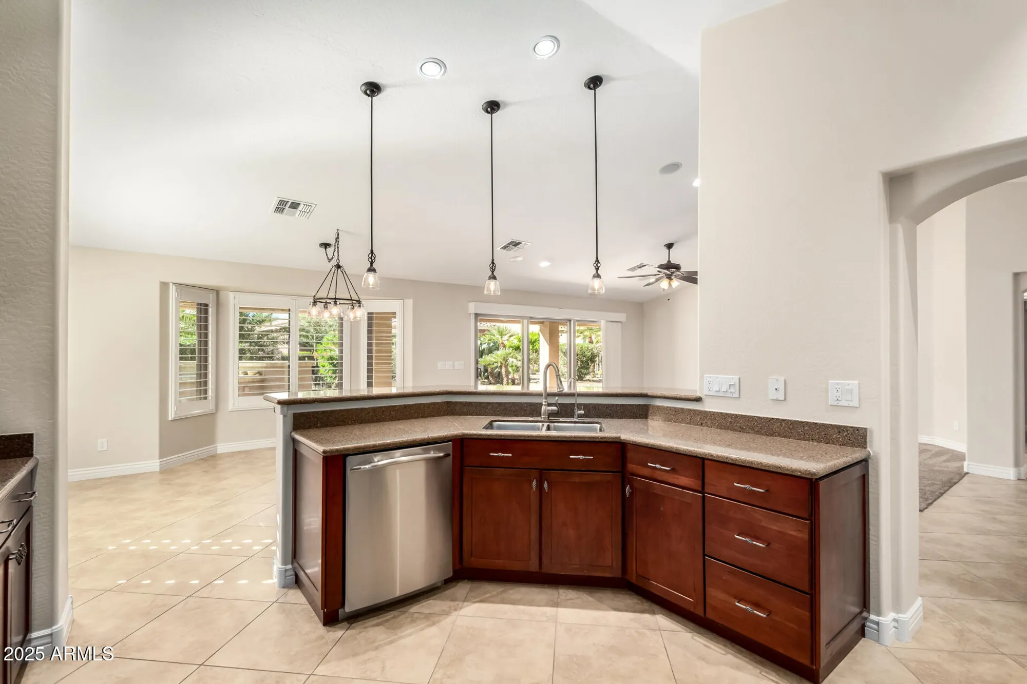 Property Slideshow image 16 of 33 | 2635 e golden trl, Casa Grande, AZ, 85194