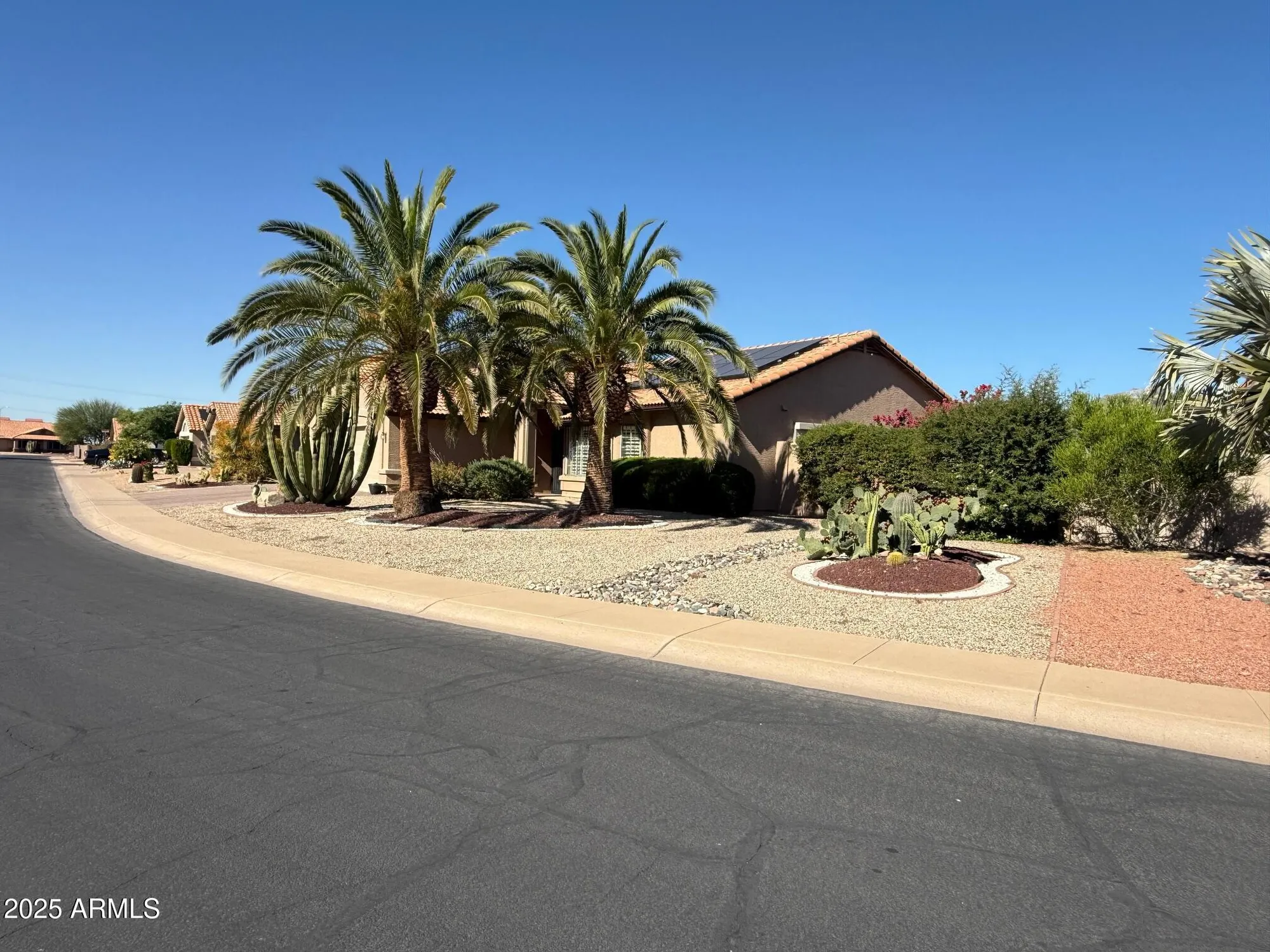 Property Slideshow image 3 of 53 | 11002 w yukon dr, Peoria, AZ, 85373