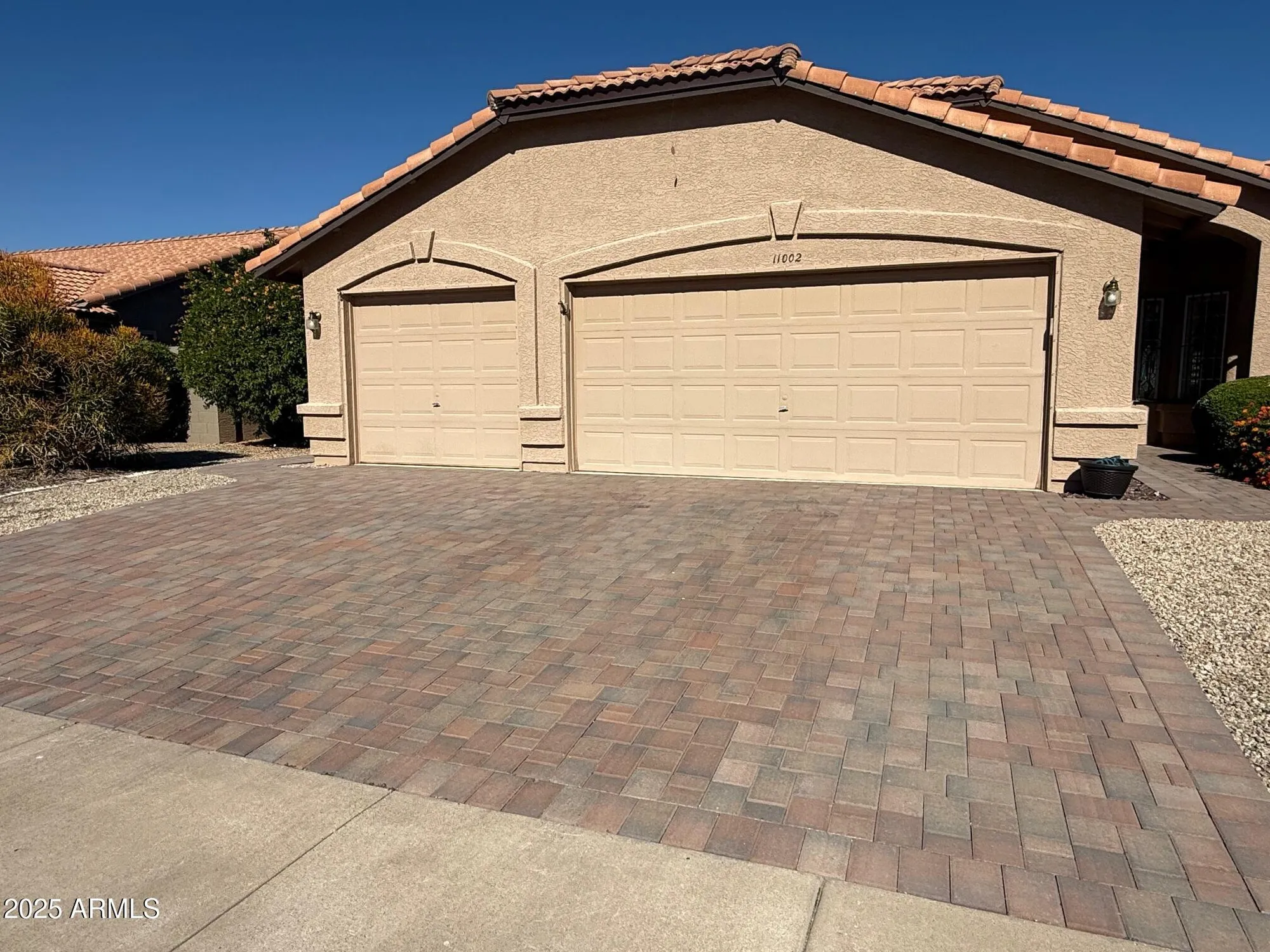 Property Slideshow image 4 of 53 | 11002 w yukon dr, Peoria, AZ, 85373