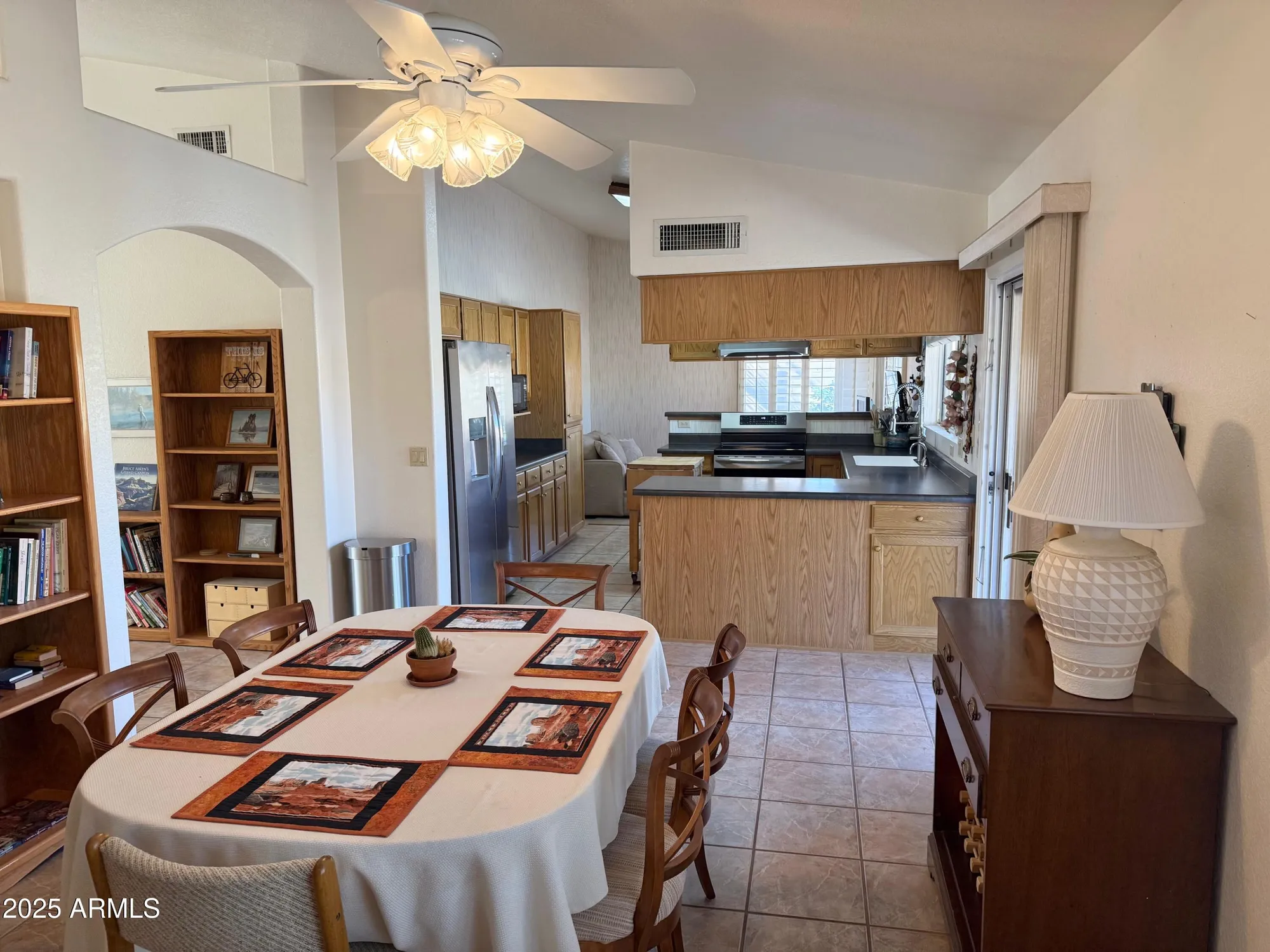 Property Slideshow image 18 of 53 | 11002 w yukon dr, Peoria, AZ, 85373