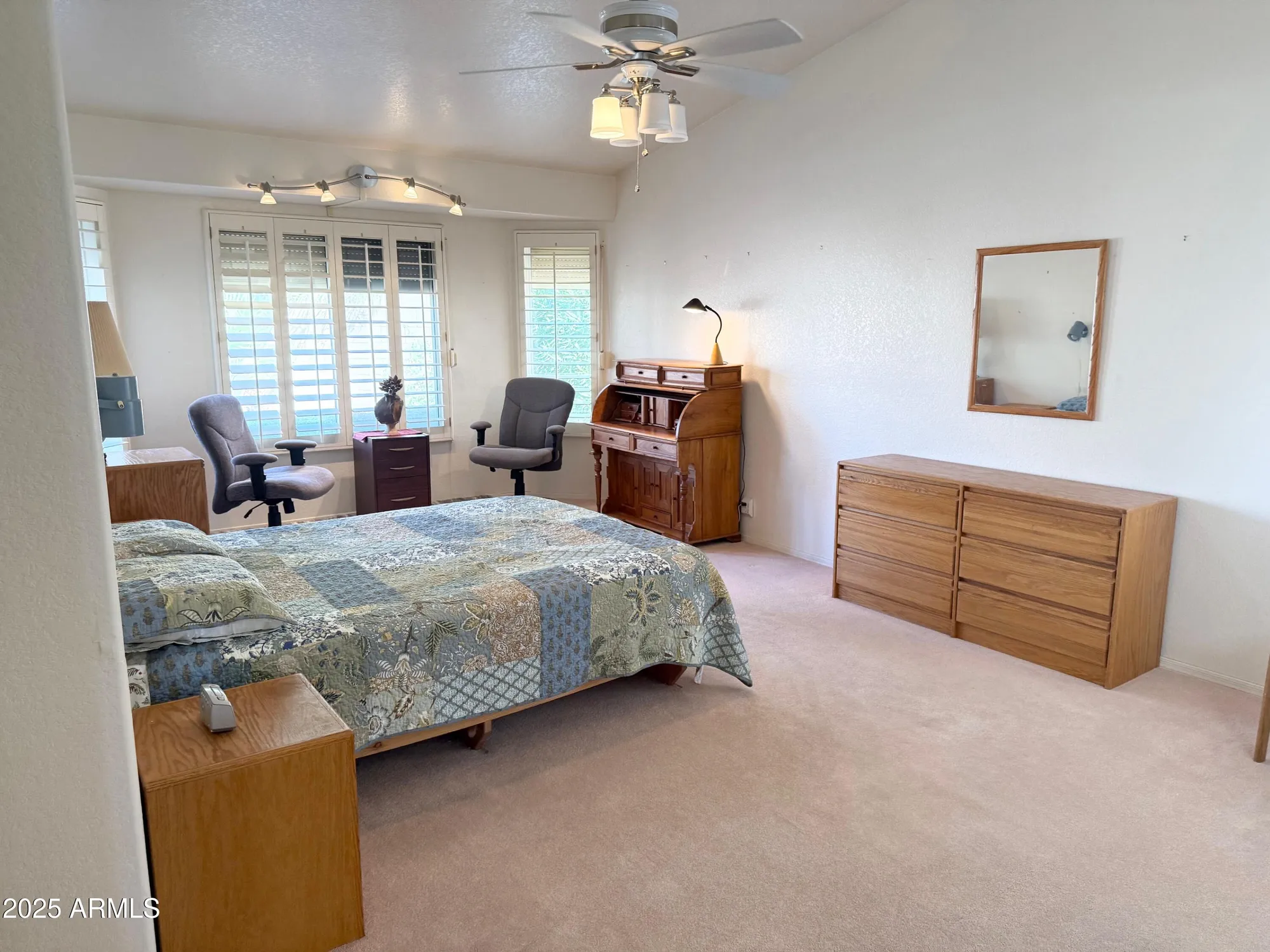 Property Slideshow image 27 of 53 | 11002 w yukon dr, Peoria, AZ, 85373