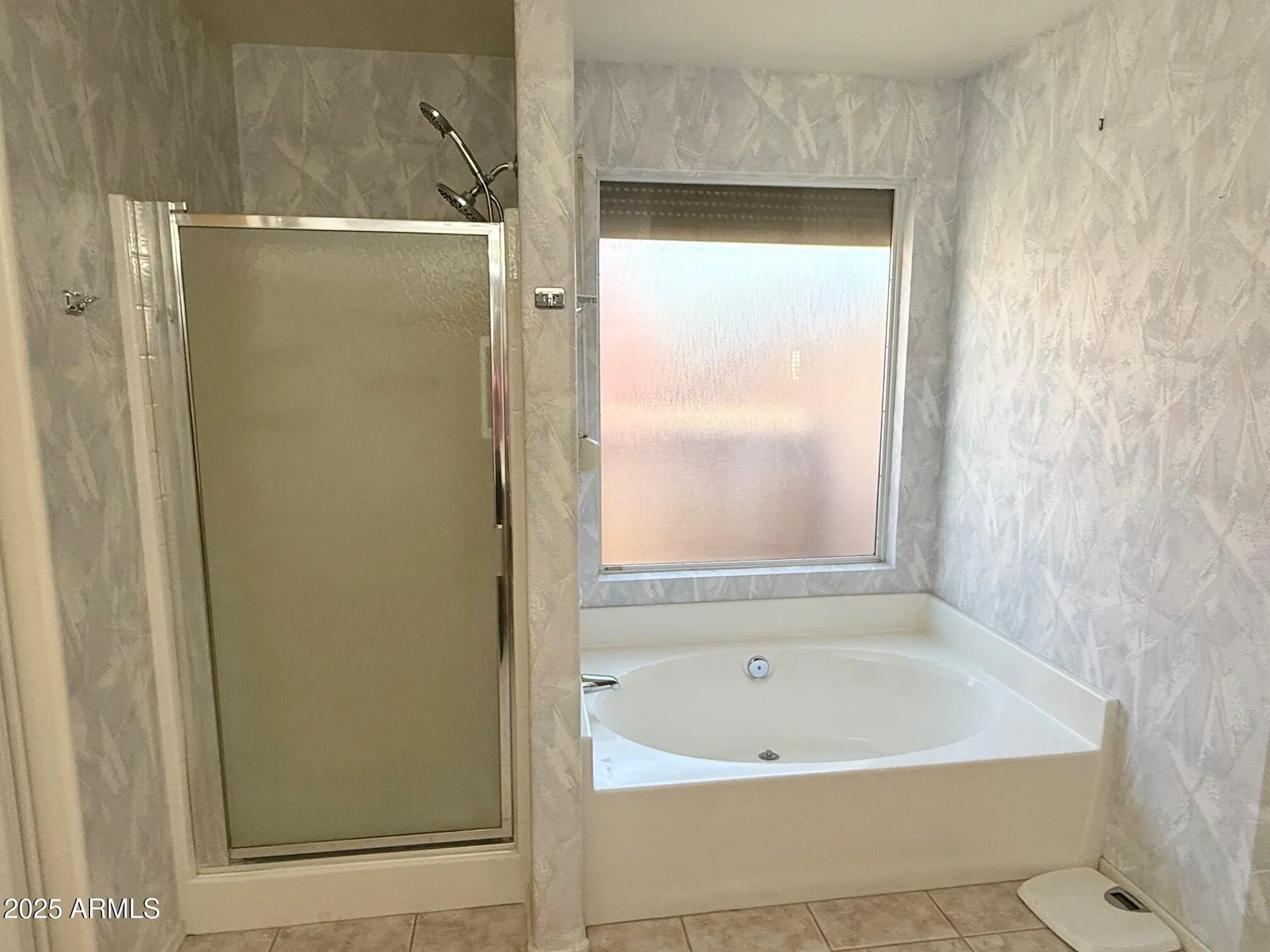 Property Slideshow image 31 of 53 | 11002 w yukon dr, Peoria, AZ, 85373