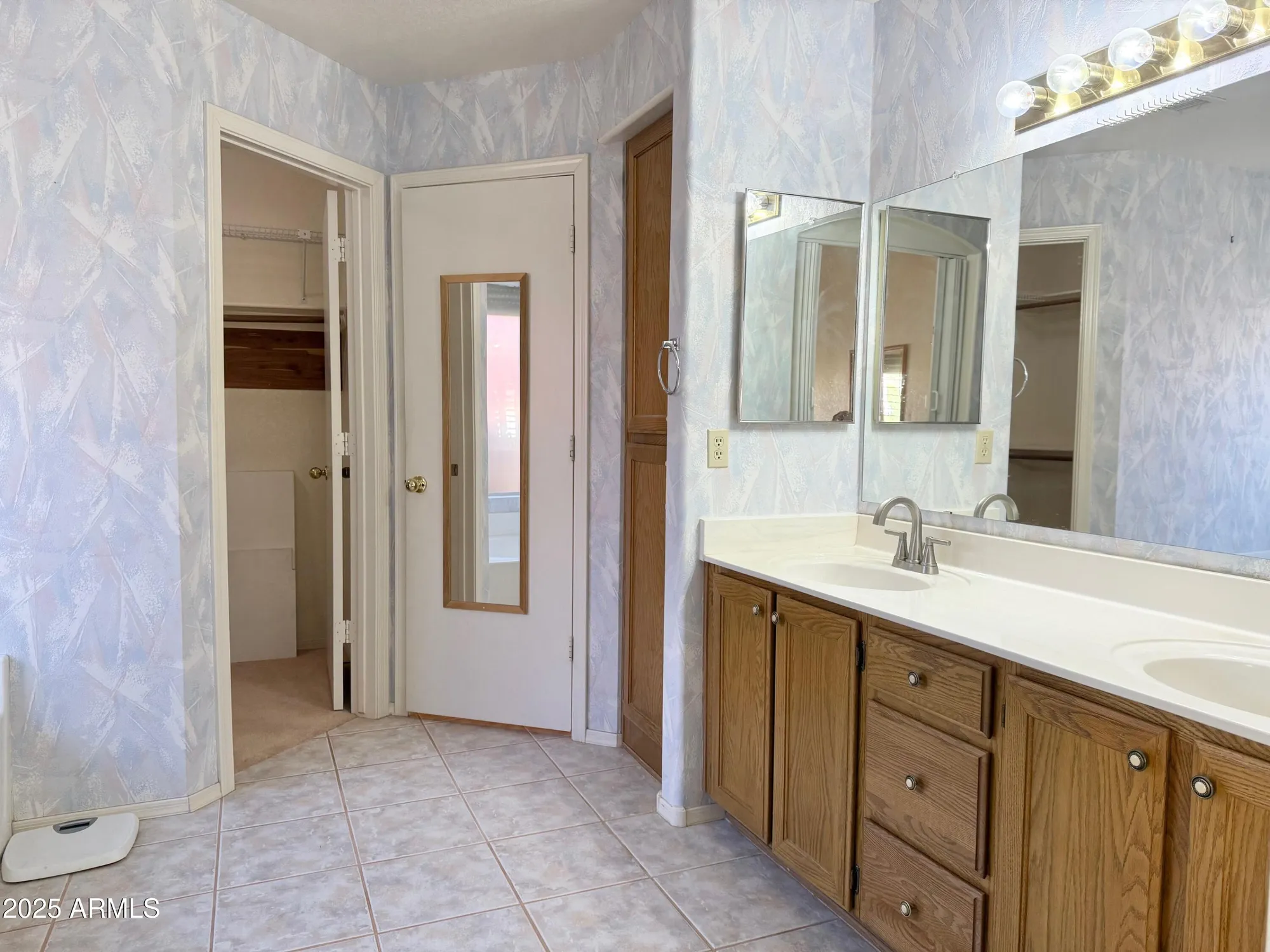 Property Slideshow image 30 of 53 | 11002 w yukon dr, Peoria, AZ, 85373