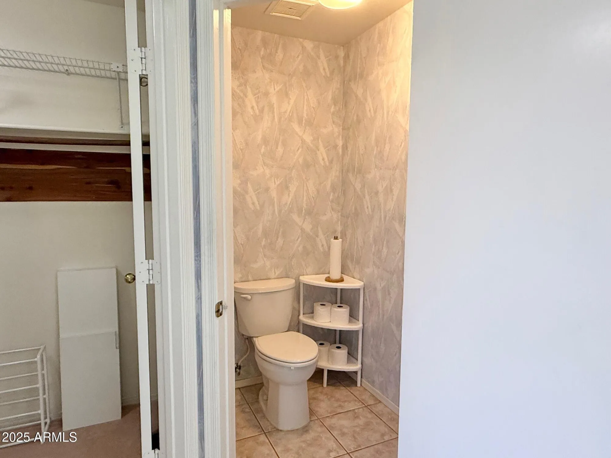 Property Slideshow image 32 of 53 | 11002 w yukon dr, Peoria, AZ, 85373