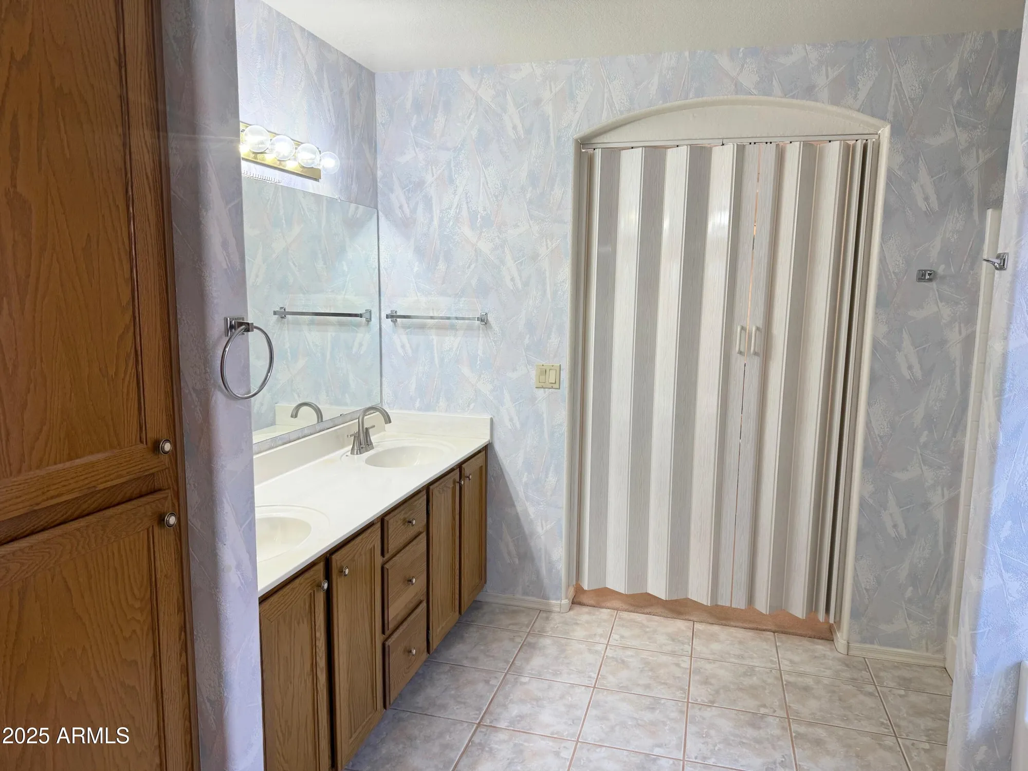 Property Slideshow image 34 of 53 | 11002 w yukon dr, Peoria, AZ, 85373