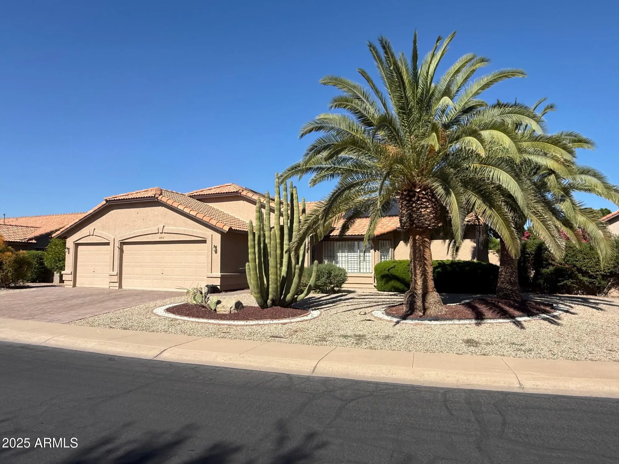 Property Slideshow image 2 of 53 | 11002 w yukon dr, Peoria, AZ, 85373