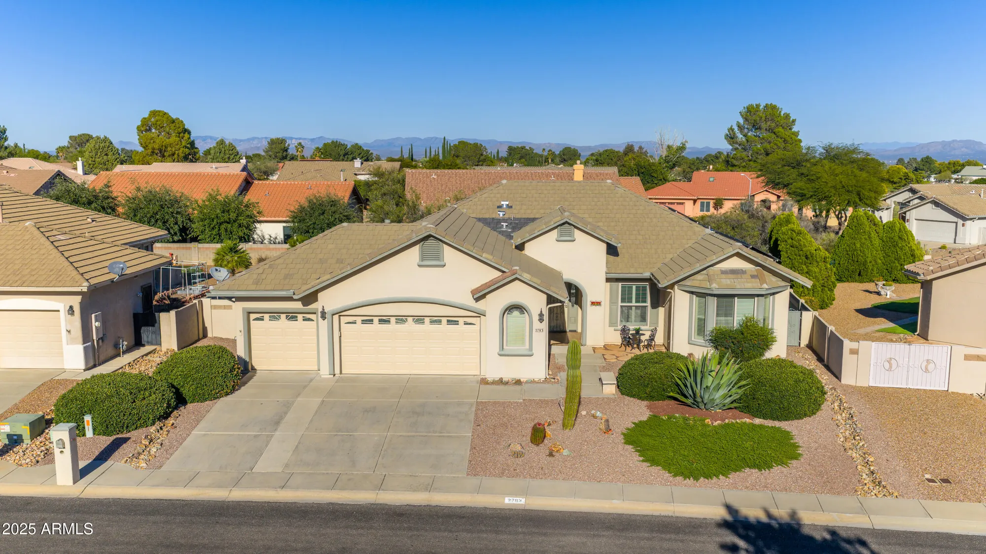 Property Slideshow image 2 of 53 | 2783 glenview dr, Sierra Vista, AZ, 85650
