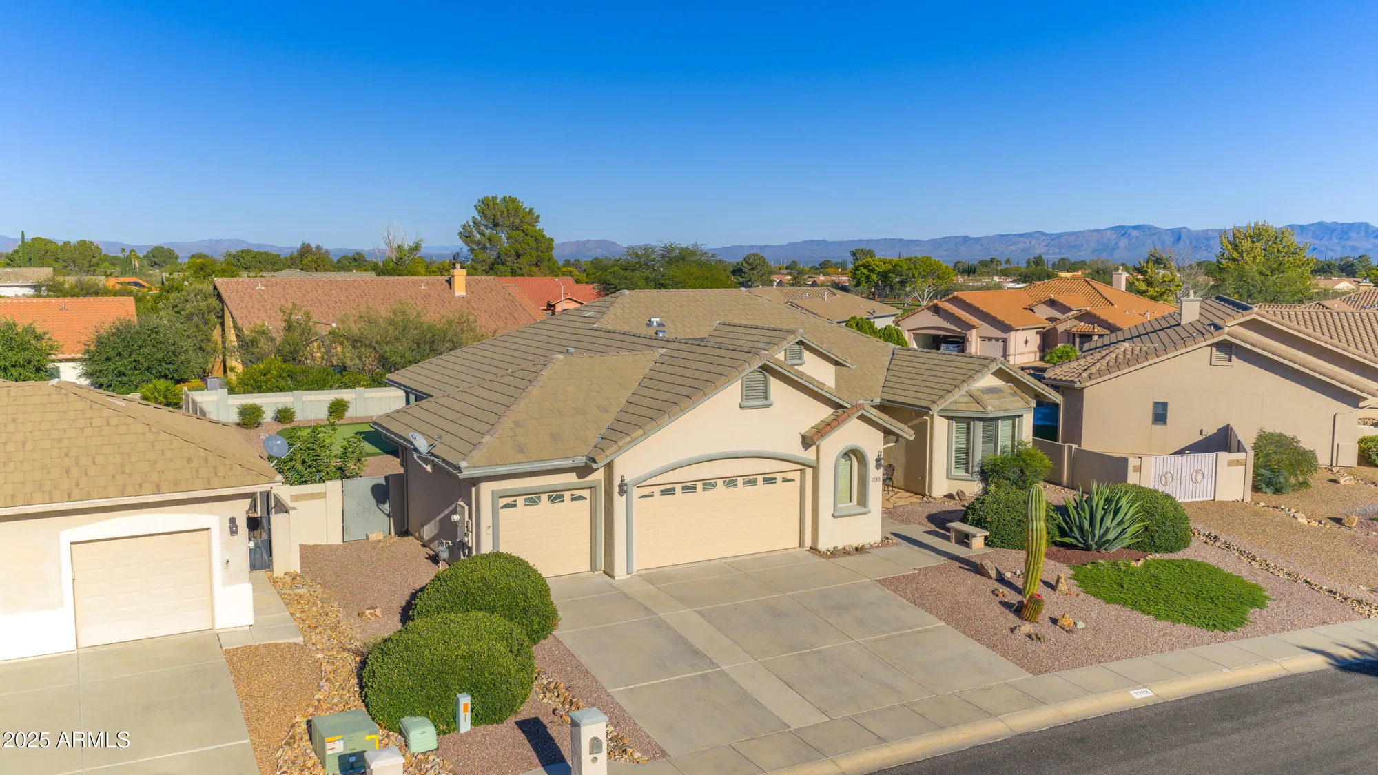 Property Slideshow image 23 of 53 | 2783 glenview dr, Sierra Vista, AZ, 85650