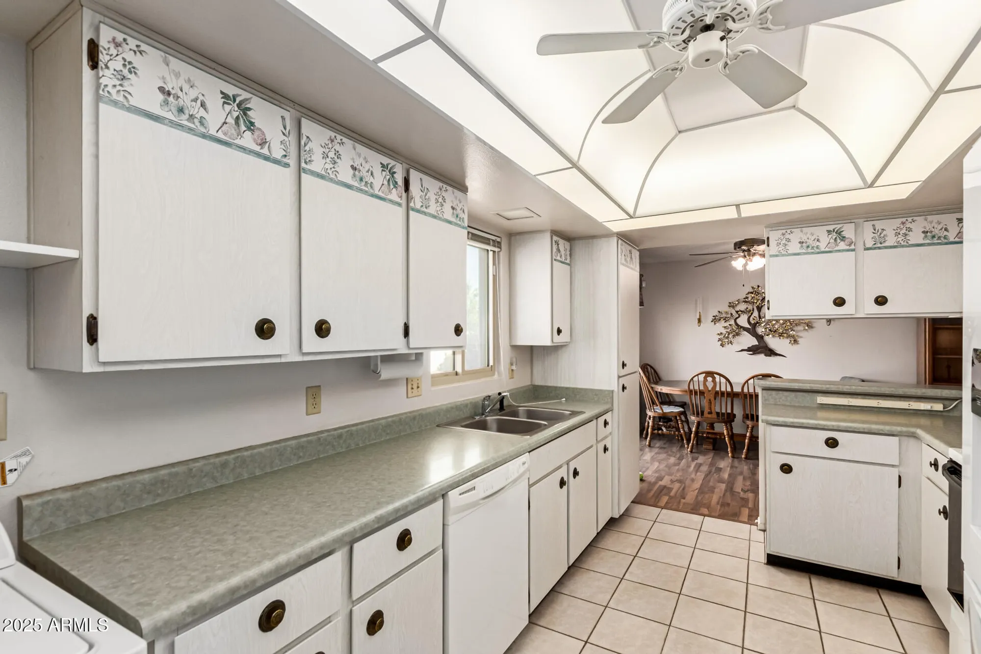 Property Slideshow image 15 of 33 | 26019 s parkside dr, Sun Lakes, AZ, 85248