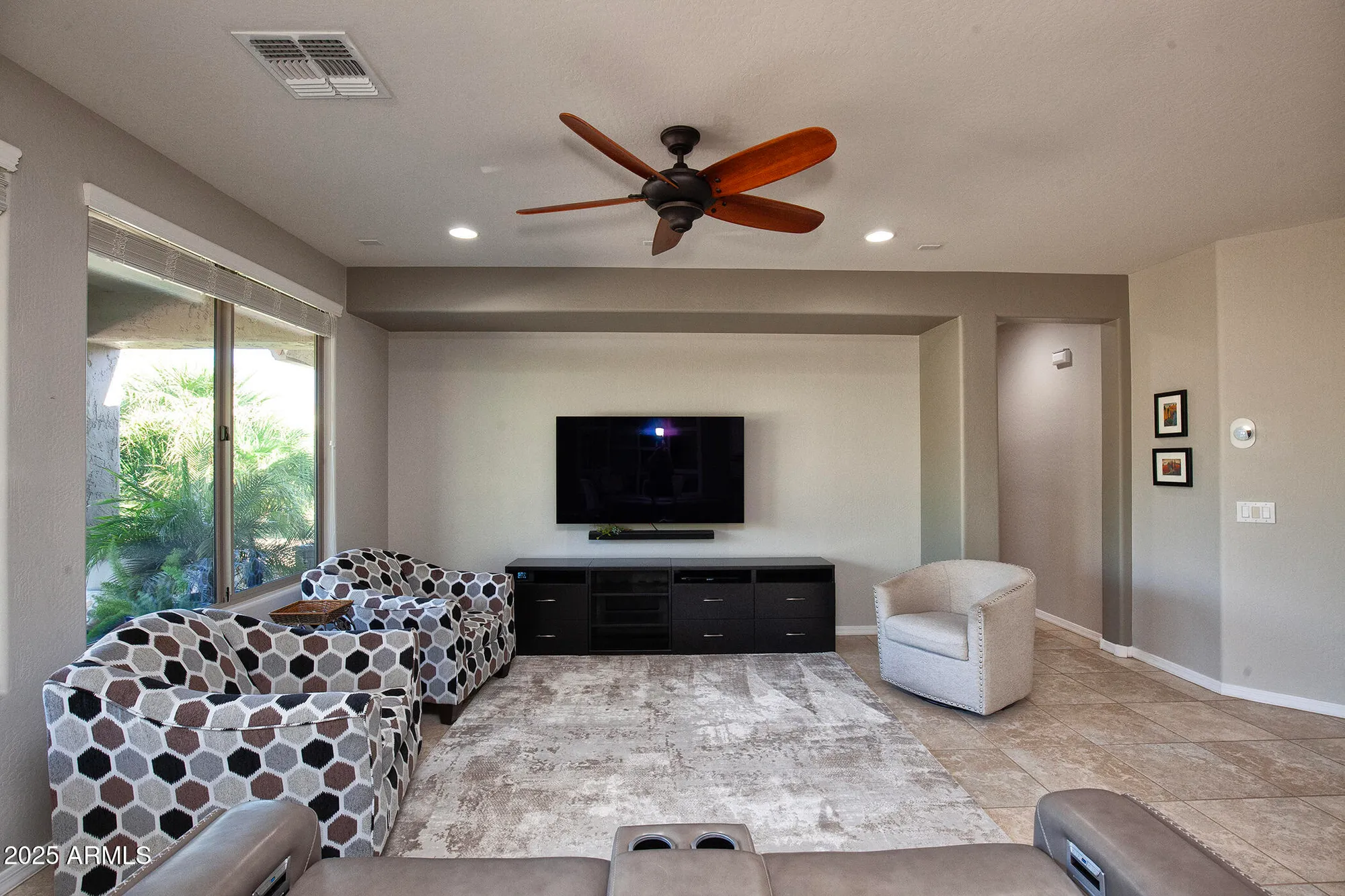 Property Slideshow image 14 of 72 | 27162 w yukon cir, Buckeye, AZ, 85396
