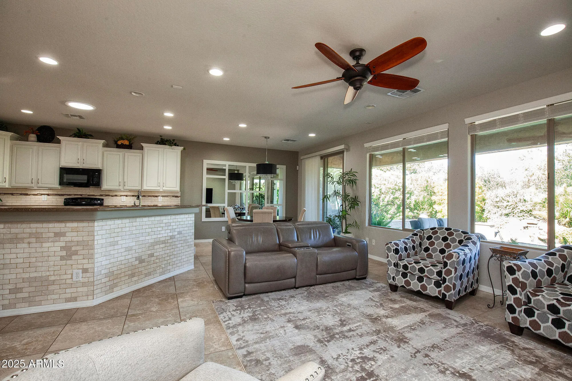 Property Slideshow image 13 of 72 | 27162 w yukon cir, Buckeye, AZ, 85396