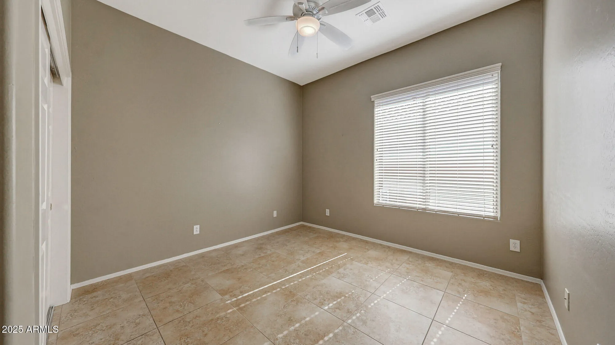 Property Slideshow image 37 of 53 | 40810 n lytham ct, Anthem, AZ, 85086