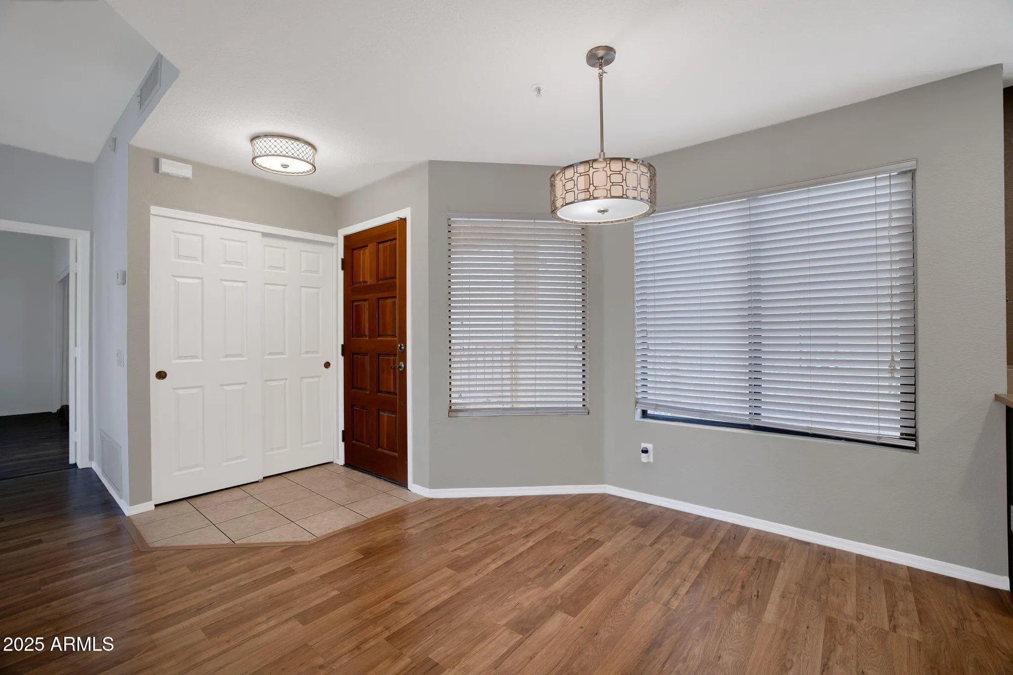 Property Slideshow image 7 of 41 | 19400 n westbrook pkwy 216, Peoria, AZ, 85382