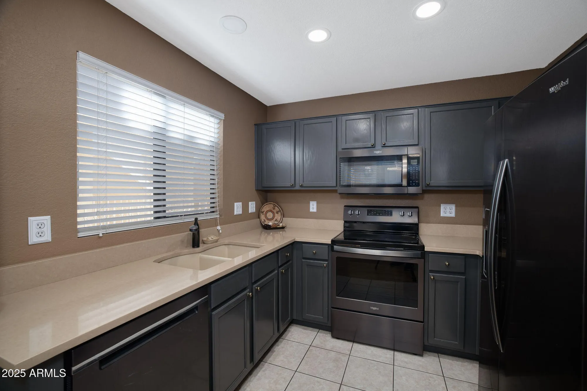 Property Slideshow image 8 of 41 | 19400 n westbrook pkwy 216, Peoria, AZ, 85382