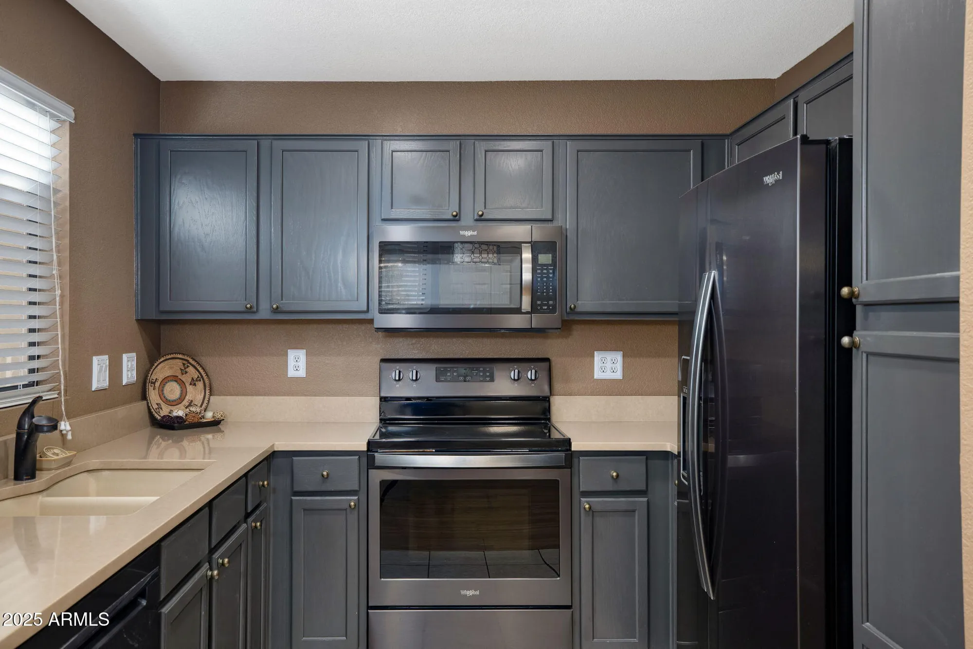 Property Slideshow image 10 of 41 | 19400 n westbrook pkwy 216, Peoria, AZ, 85382