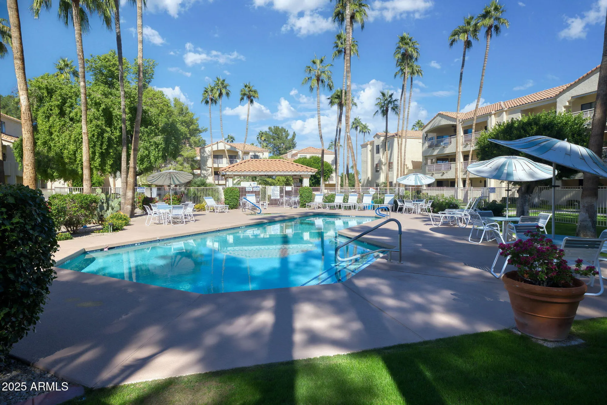 Property Slideshow image 28 of 41 | 19400 n westbrook pkwy 216, Peoria, AZ, 85382