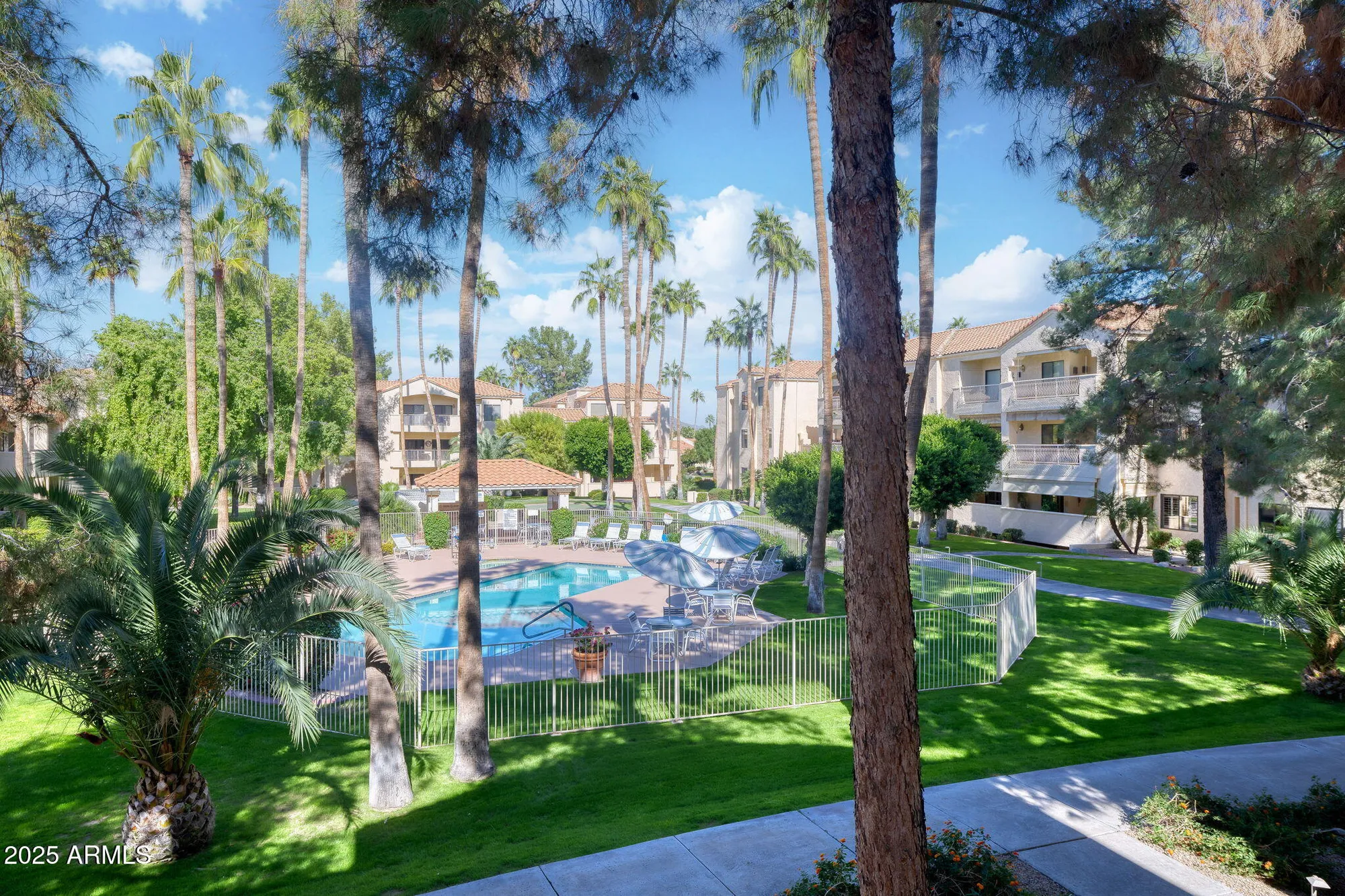 Property Slideshow image 19 of 41 | 19400 n westbrook pkwy 216, Peoria, AZ, 85382