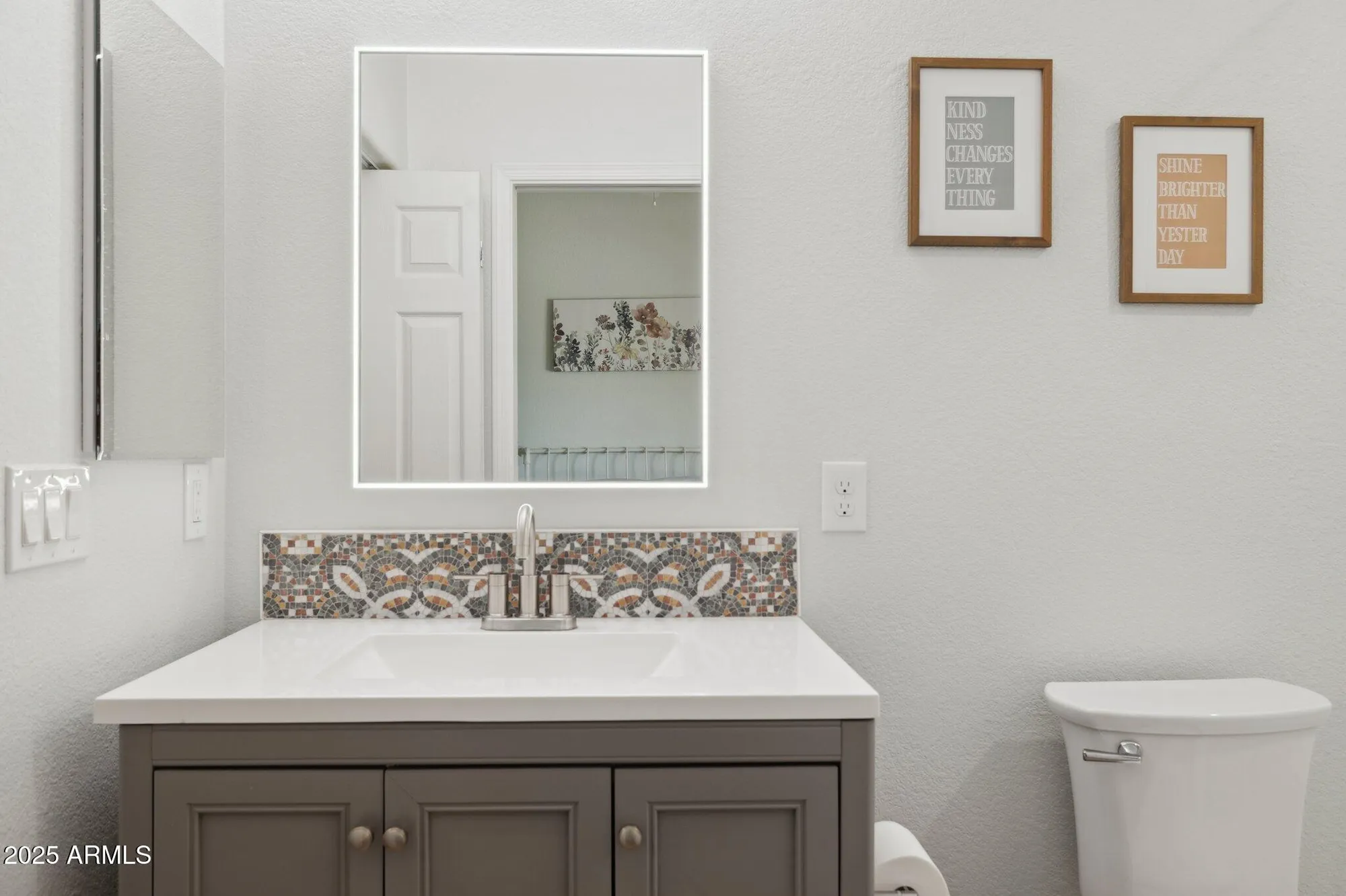 Property Slideshow image 19 of 32 | 15055 w verde ln, Goodyear, AZ, 85395