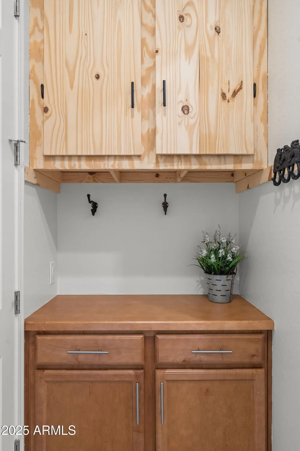 Property Slideshow image 10 of 45 | 4295 ponderosa trl, Wickenburg, AZ, 85390