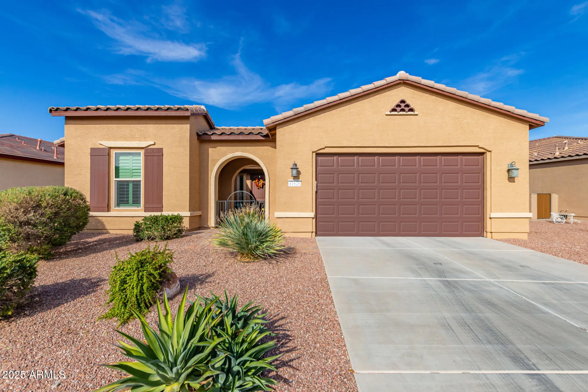 Property Slideshow image 2 of 35 | 41626 w harvest moon dr, Maricopa, AZ, 85138