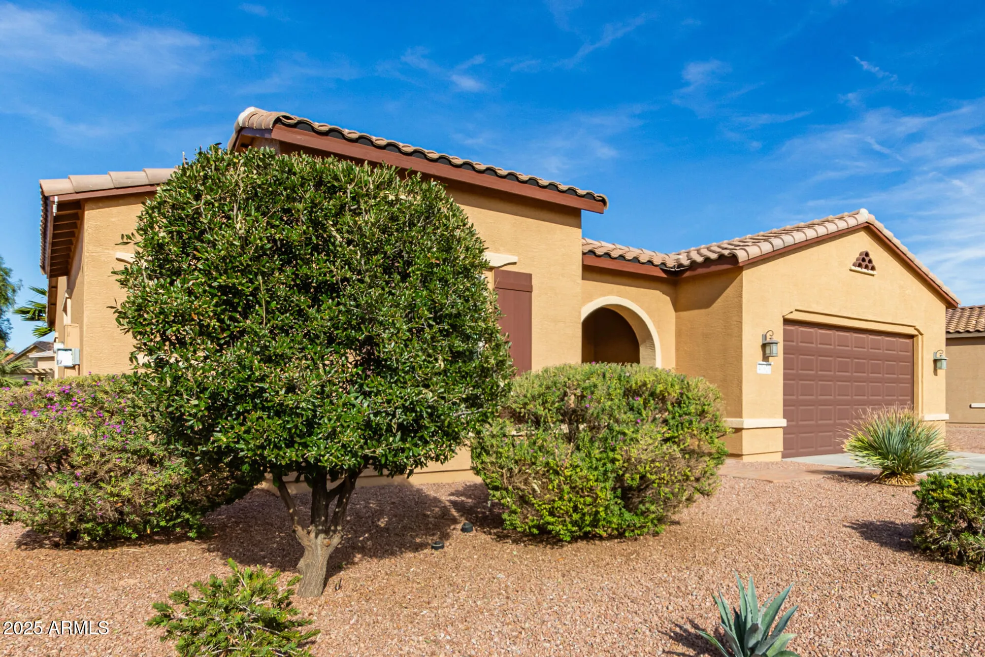 Property Slideshow image 3 of 35 | 41626 w harvest moon dr, Maricopa, AZ, 85138